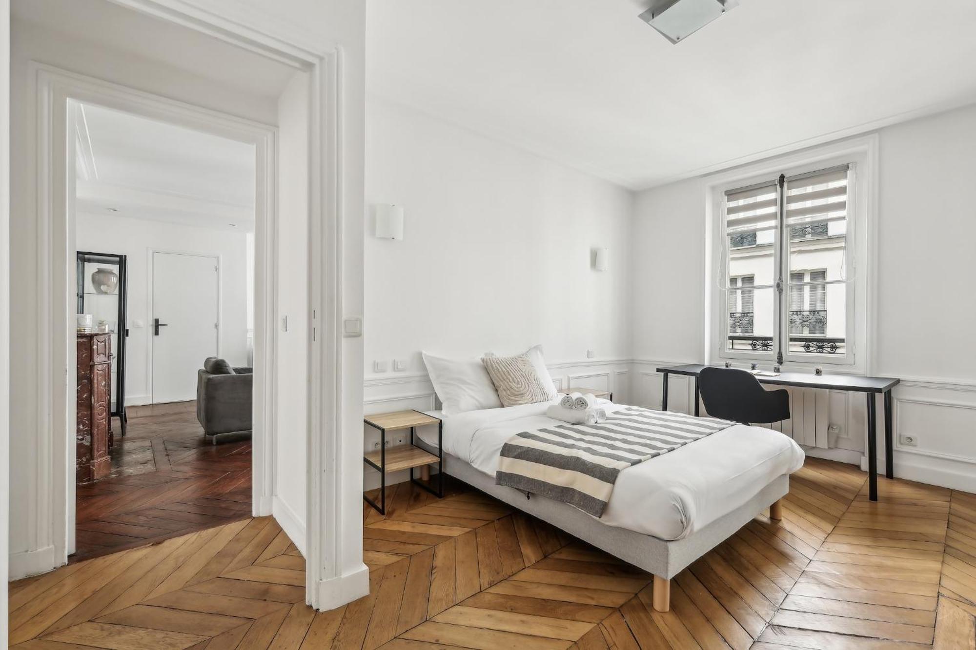 Appartement Bnbnova - 3br - Champs Elysees - 3br