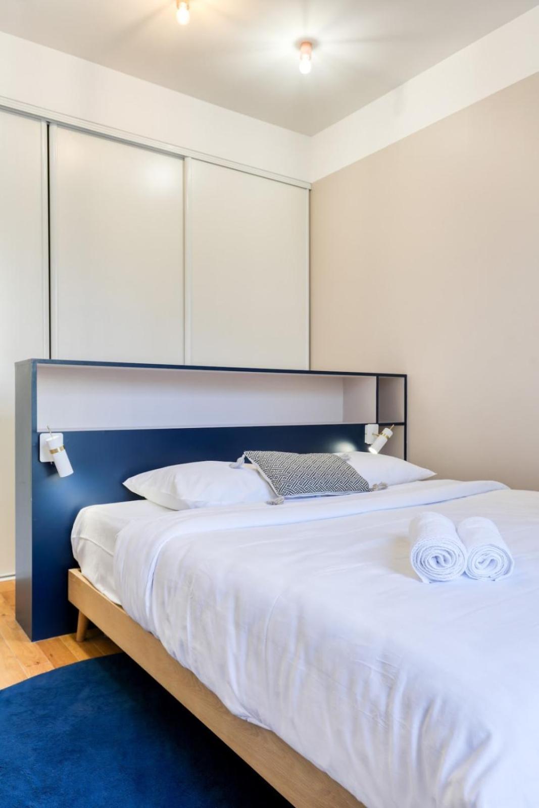 Apartment Blue Design 2bdr Flat In The Heart Of Bastille