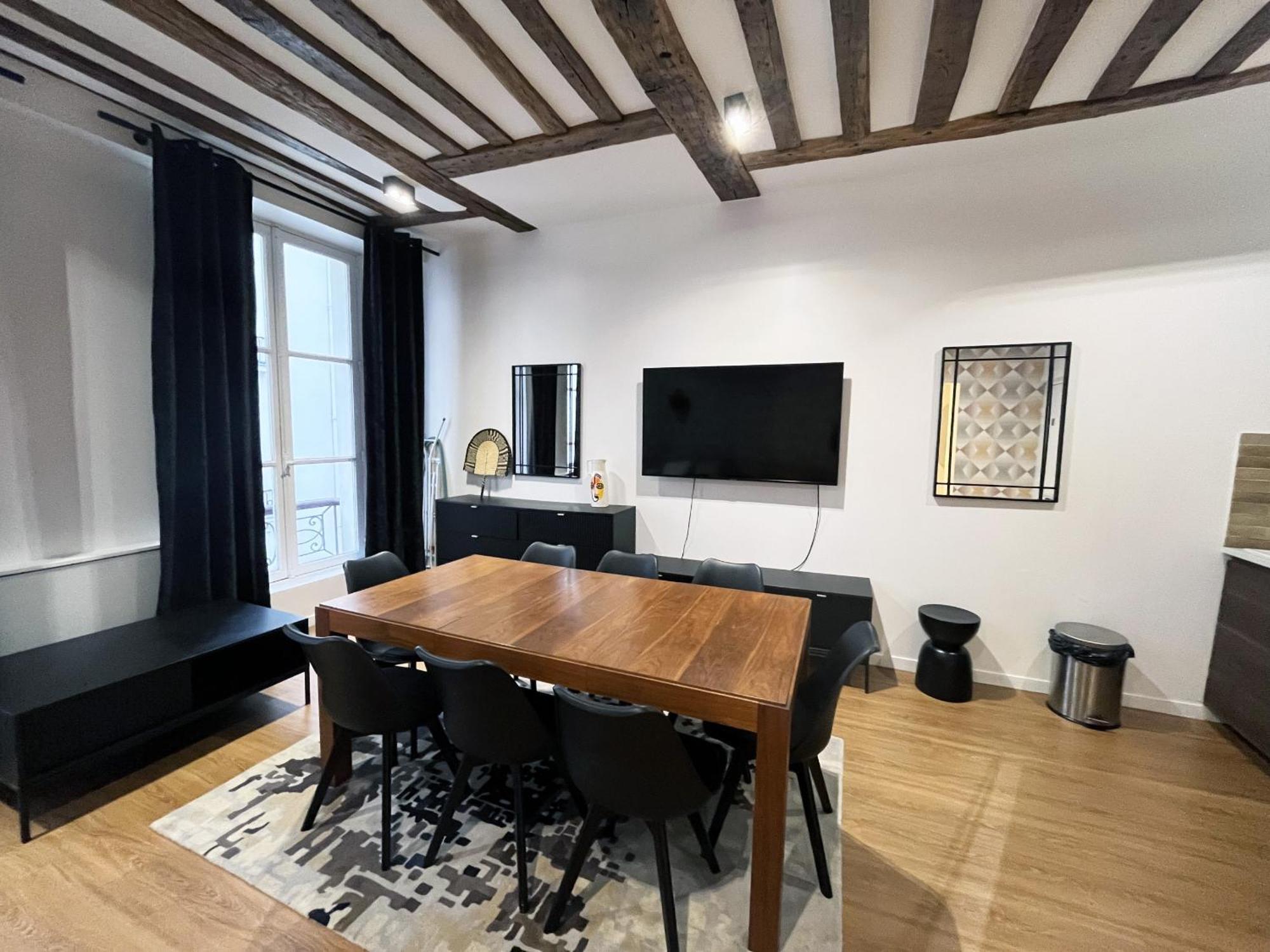 Apartment Urban Flat 108 - Stunning 4 Bdr Flat In *