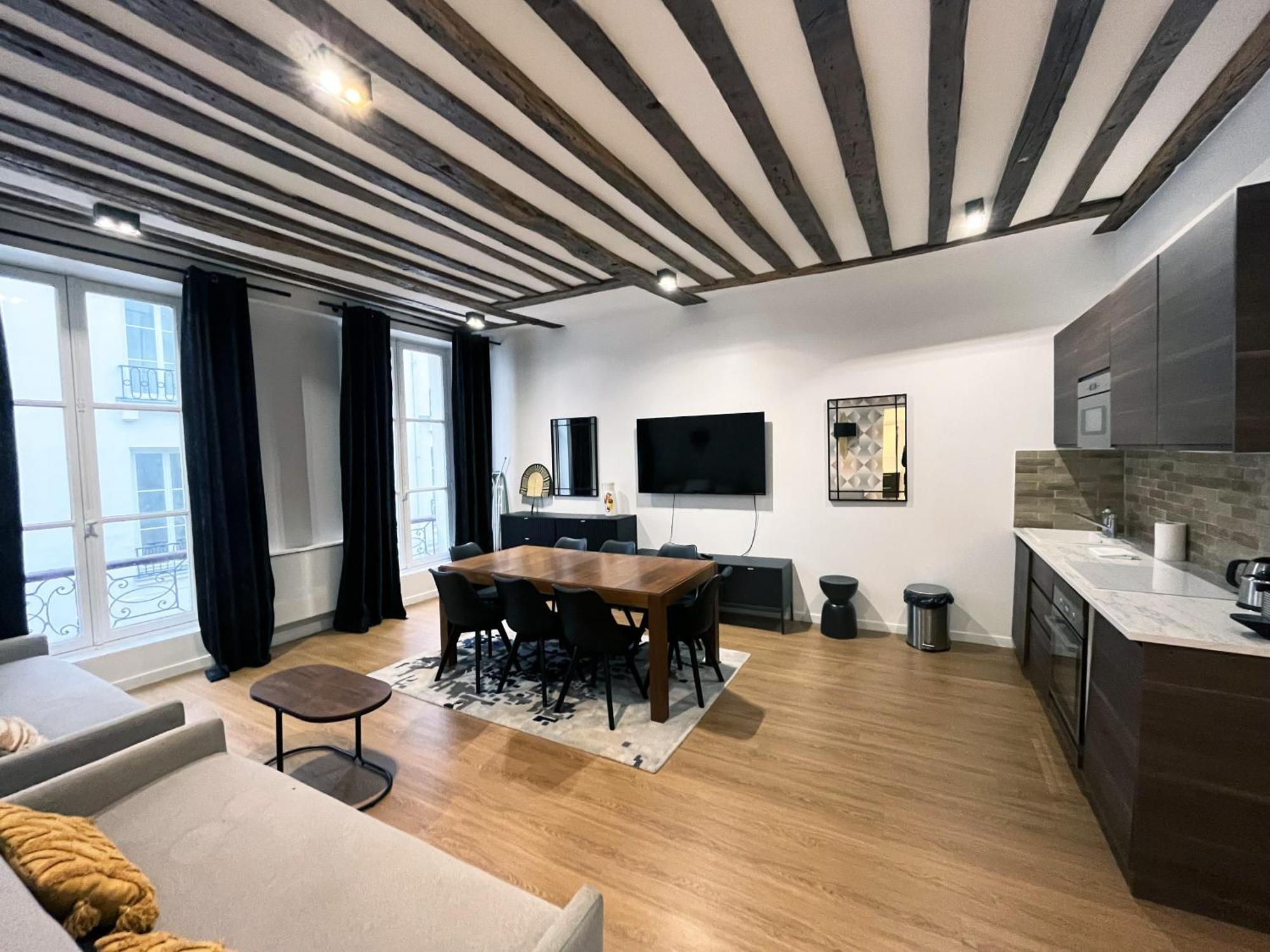 Urban Flat 108 - Stunning 4 Bdr Flat In *