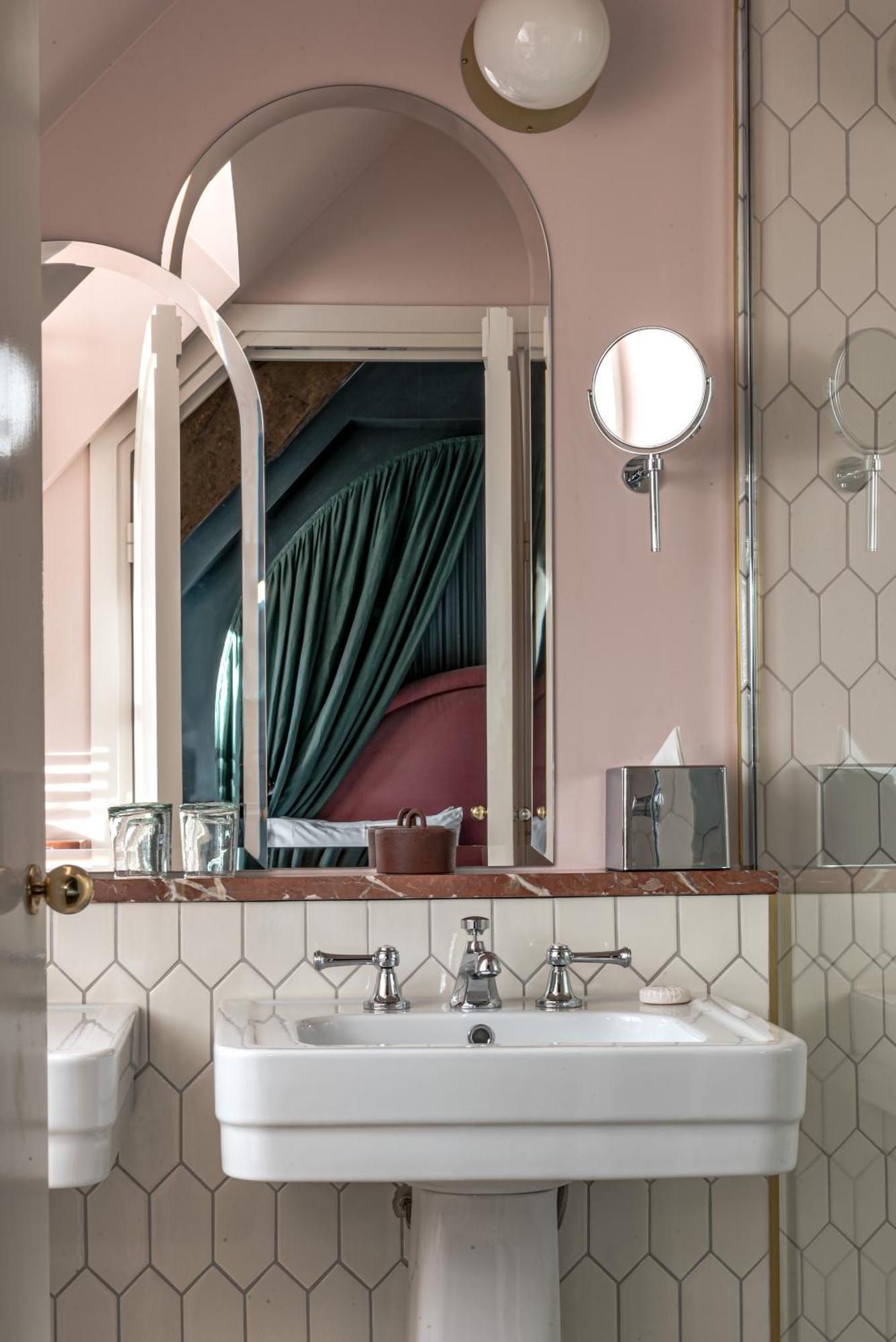 Grands Boulevards Experimental Hotel Paris