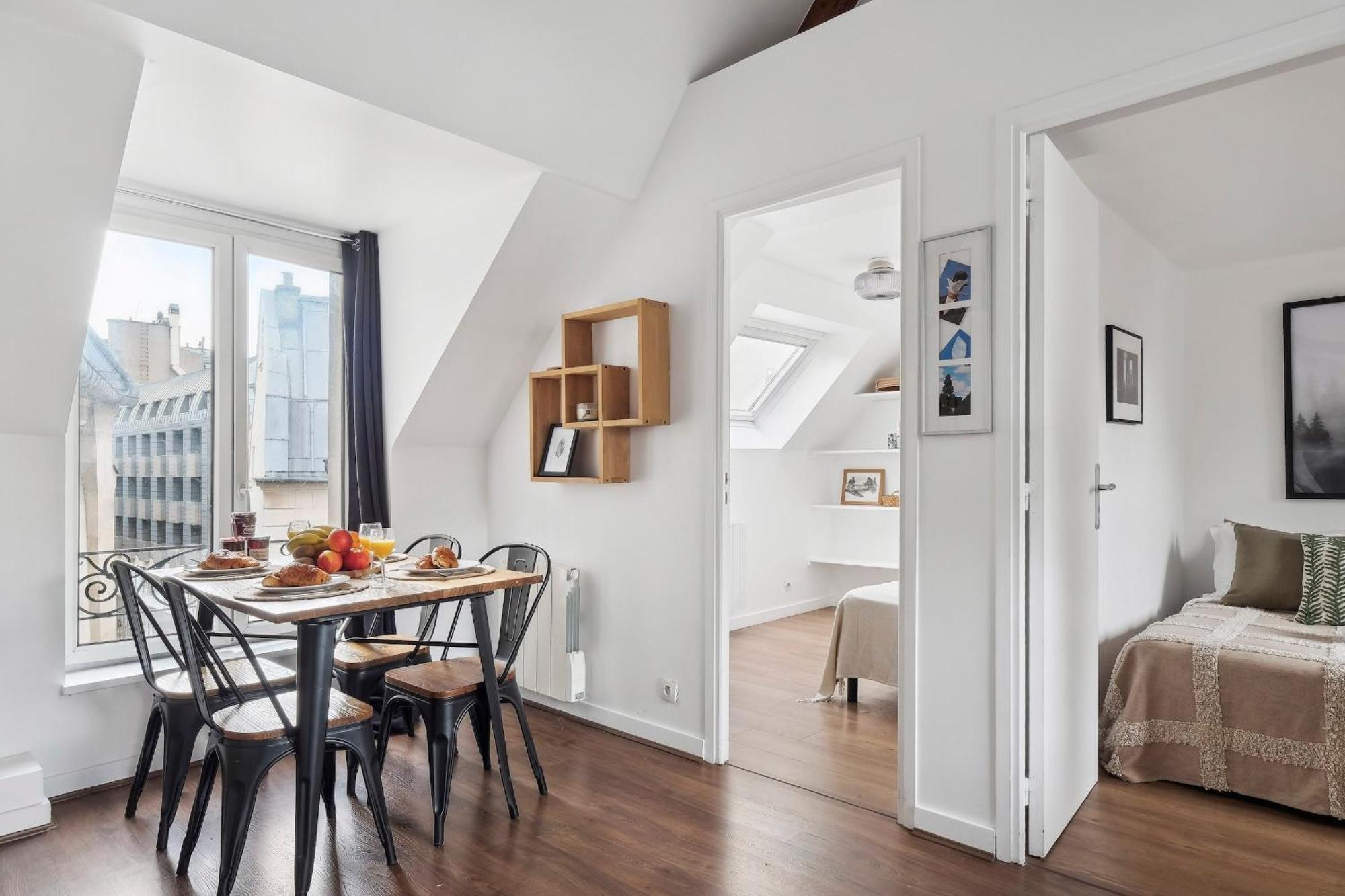 Bnbnova - Latin Quarter & St-andre Des Arts - 3br Apartment Paris