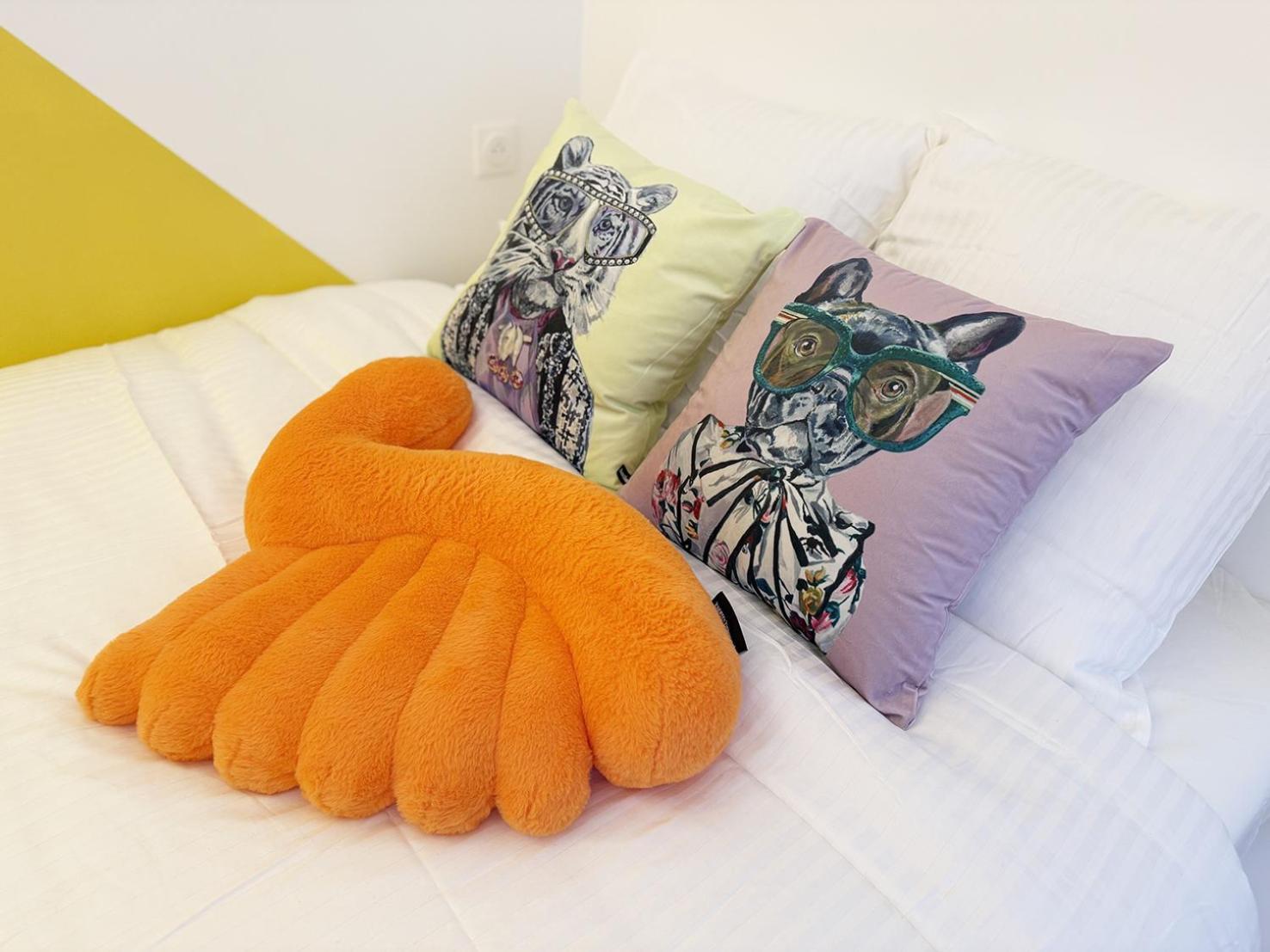 Apartment Pop Art & Vibrant Parisian Flat *