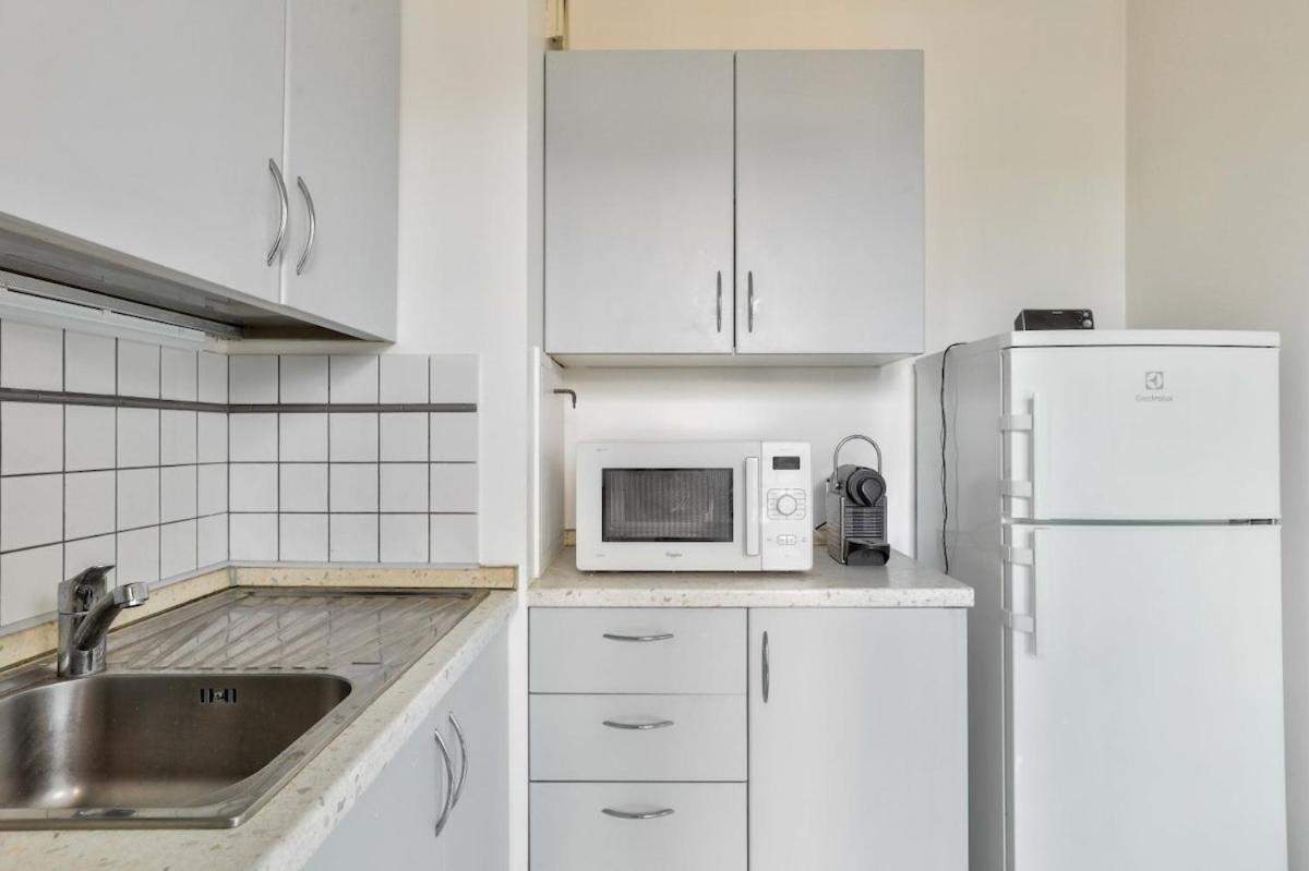 1br Flat With Balcony View Of The Eiffel Tower Paris