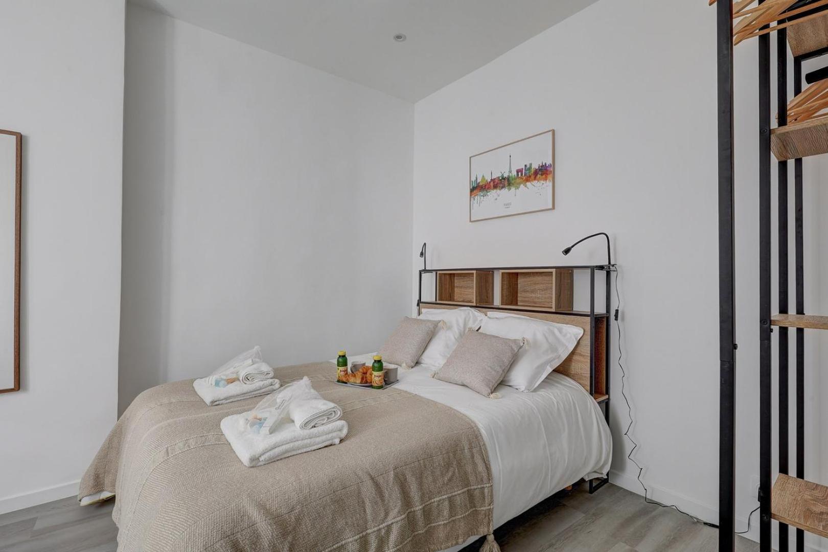 588 Emmeline - Superb In Apartment Paris