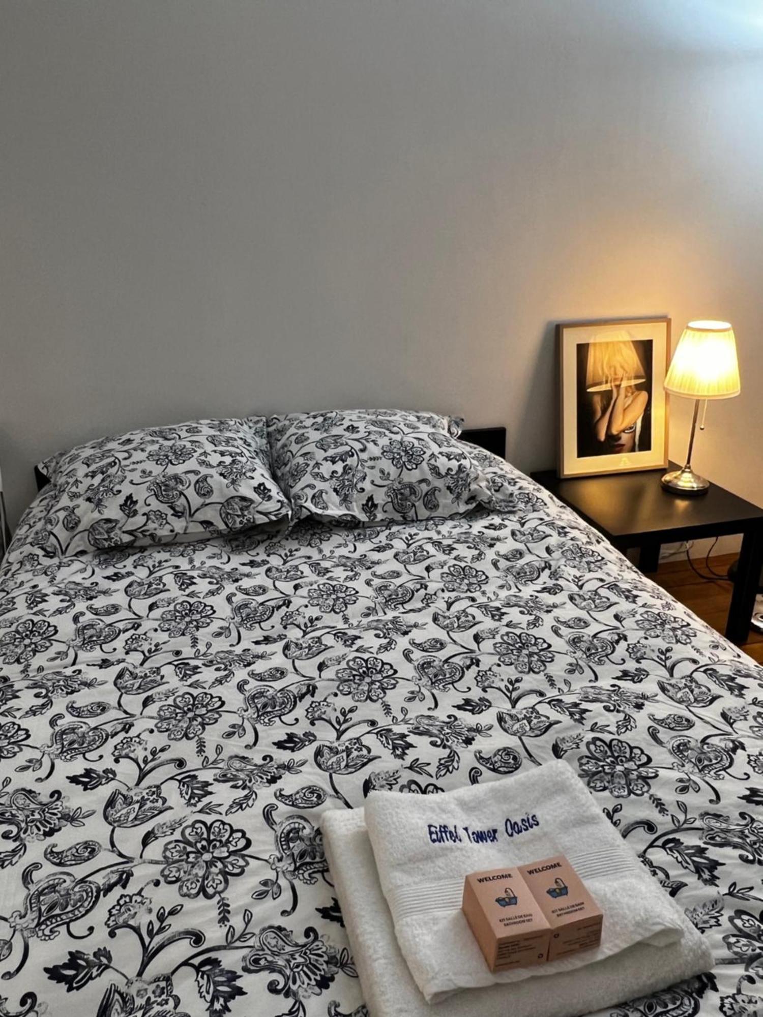 Homestay Eiffel Tower Oasis 30m From Eiffel Tower *