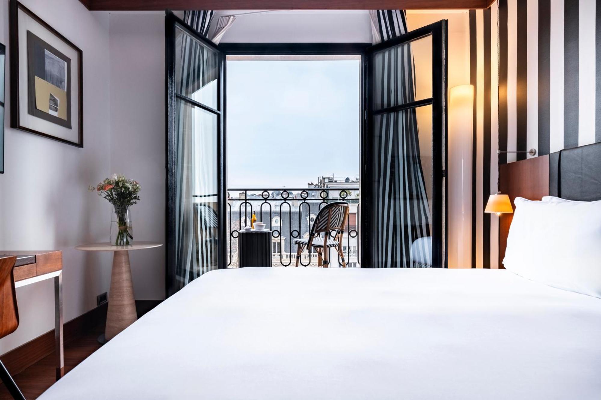 Hotel Radisson Blu Champs-elysées, Paris