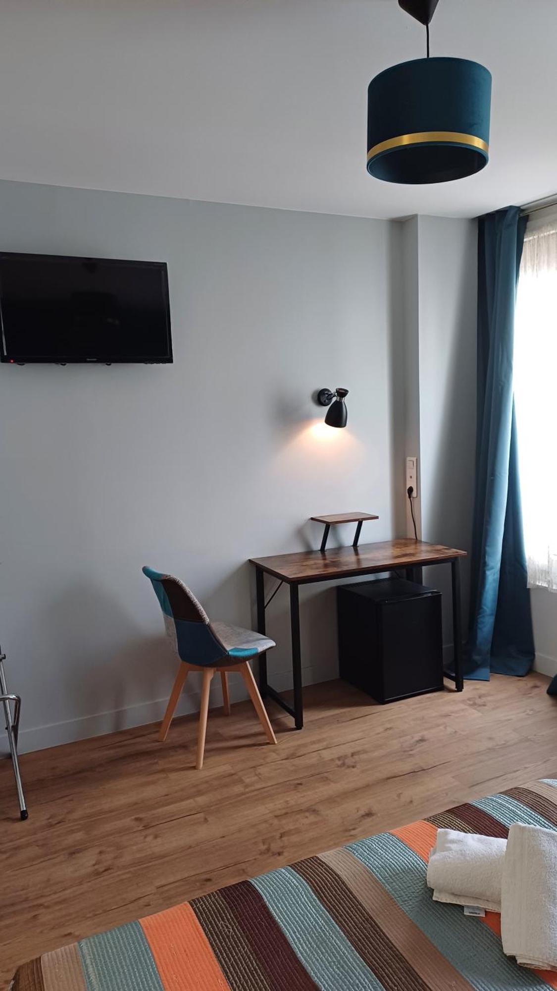 Hotel Telemaque Paris