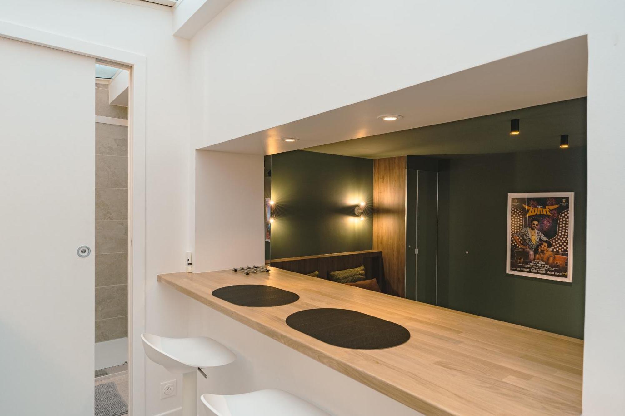 Mini Loft Buttes Chaumont Apartment *
