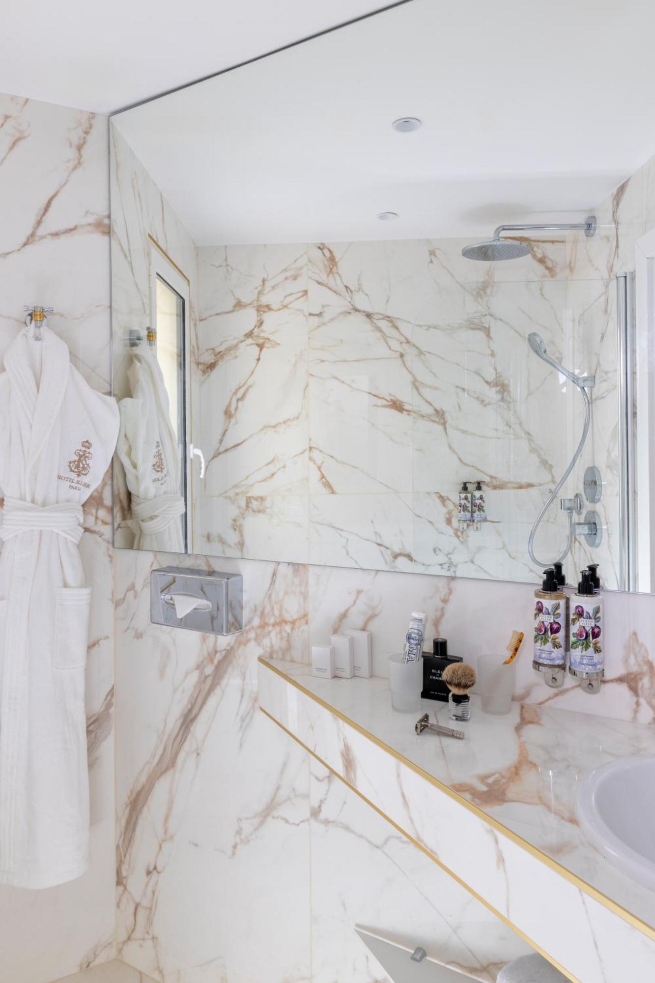 Kleber & 3* Paris