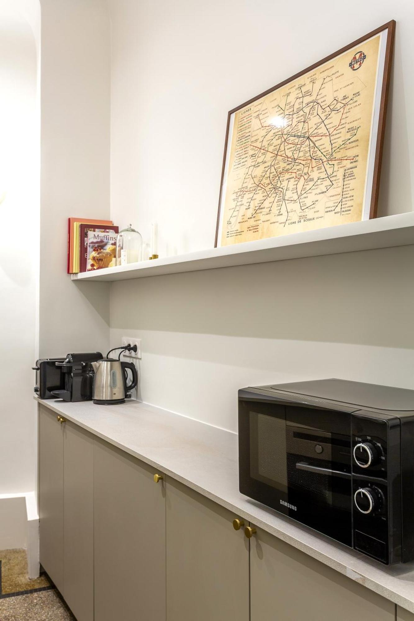 Apartment Habitat Parisien - 2br-1ba - Courcelles Parc Monceau *