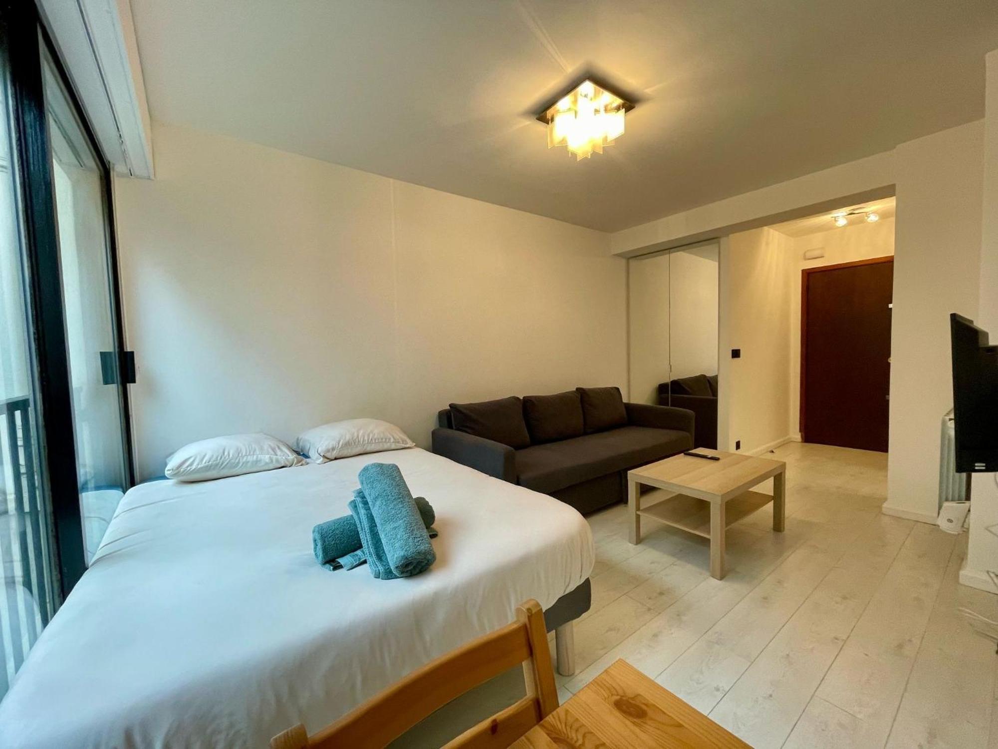Tour Eiffel La Muette Appartement Paris