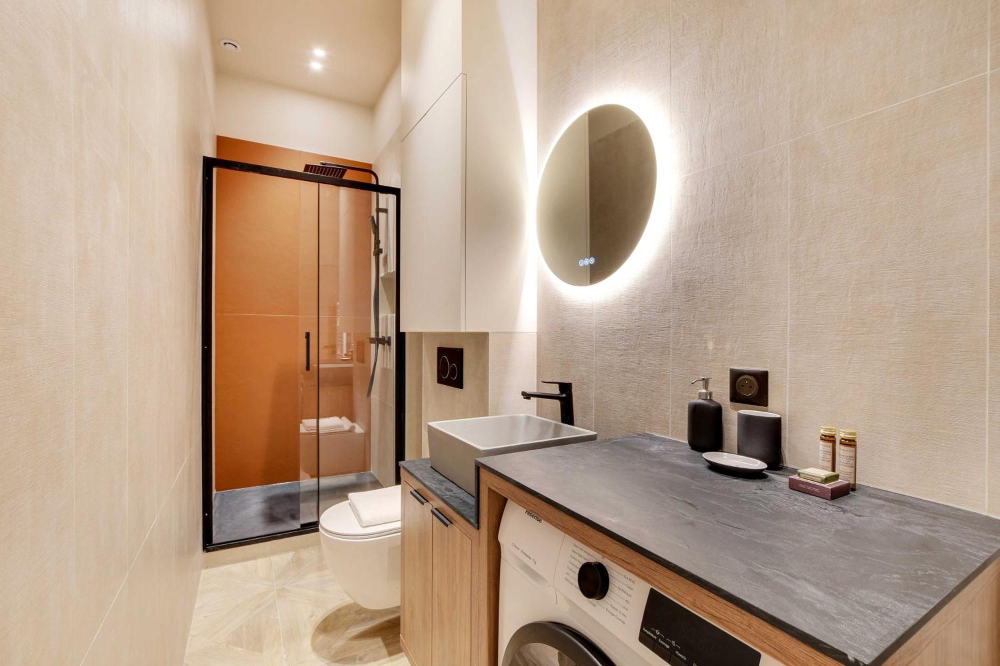 Amazing 1br 4p Sacre Coeur Ramey Apartment Paris