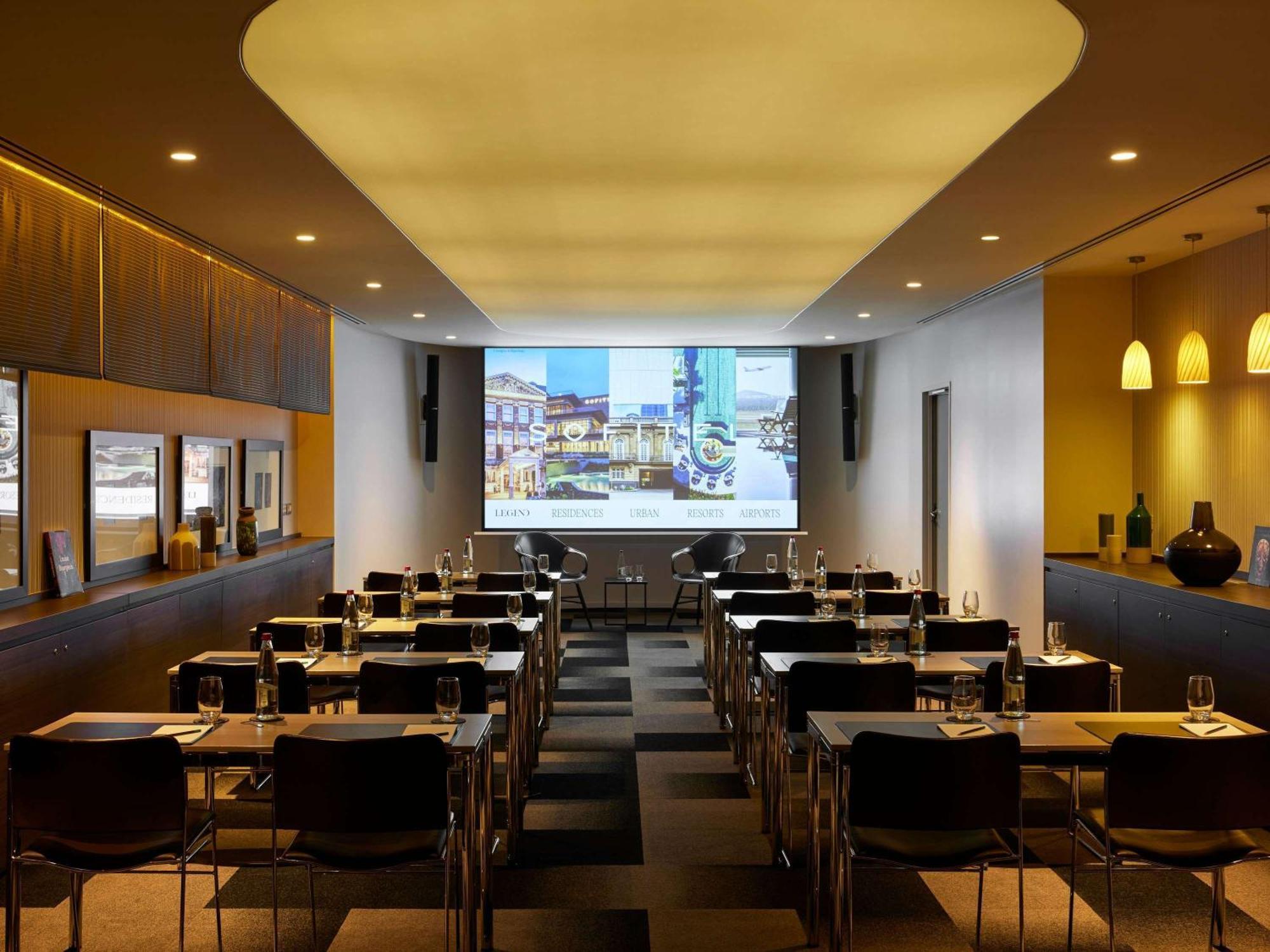 Sofitel Arc De Triomphe