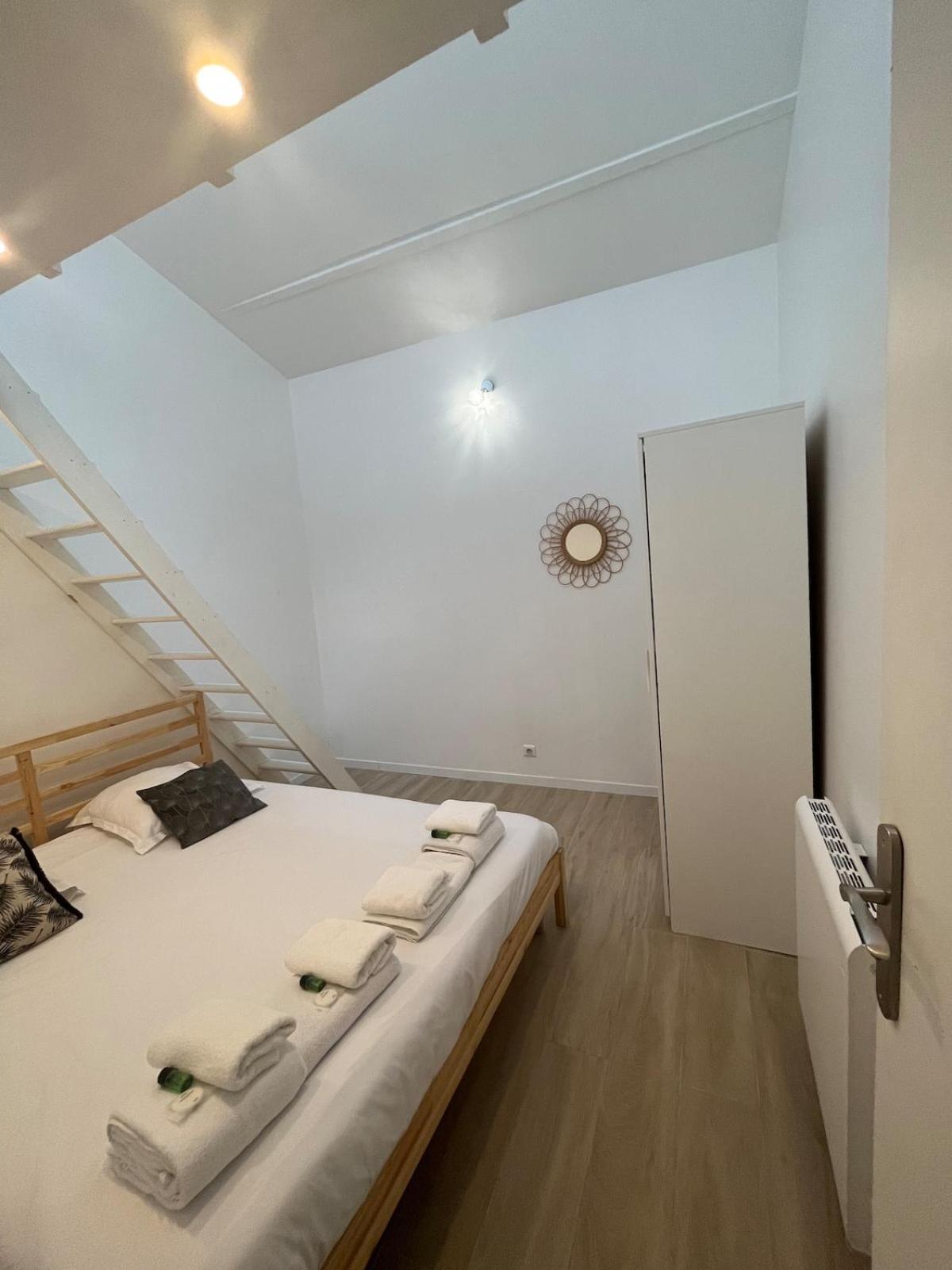 Apartment Berbere 13 People Place De La Nation *