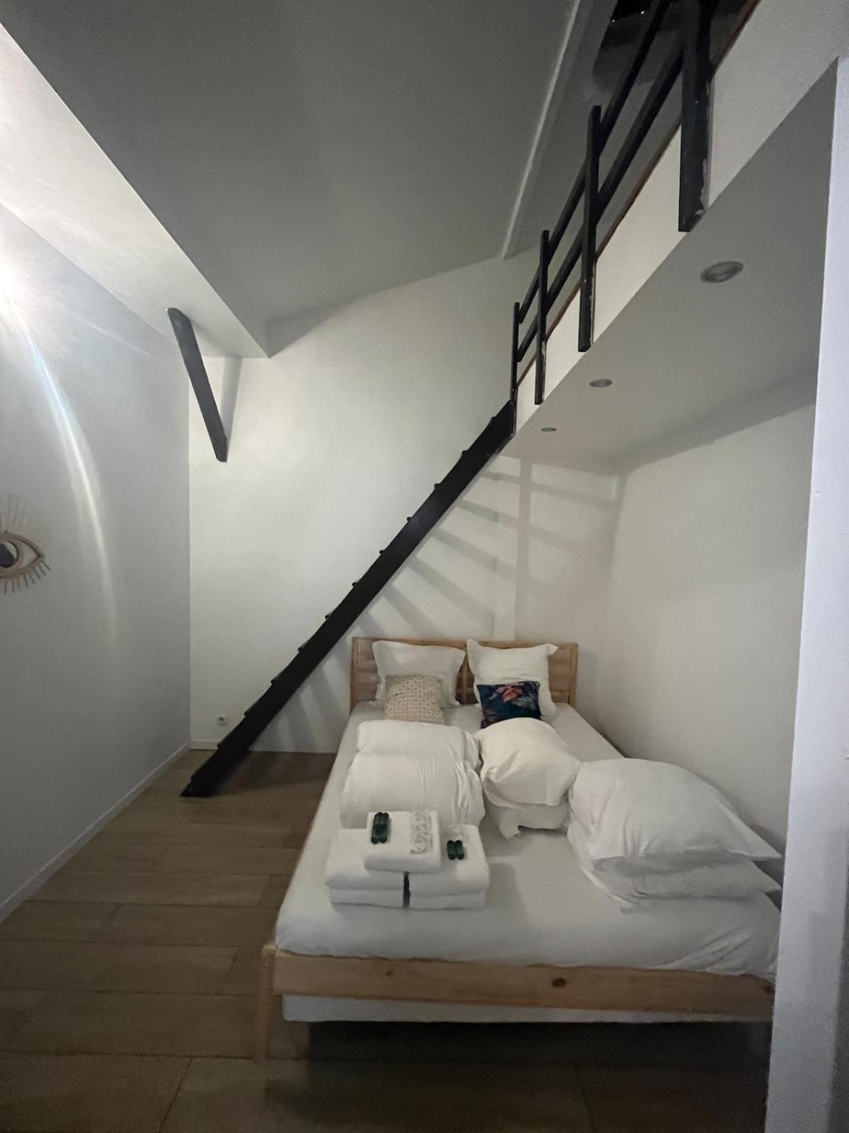 Apartment Berbere 13 People Place De La Nation Paris