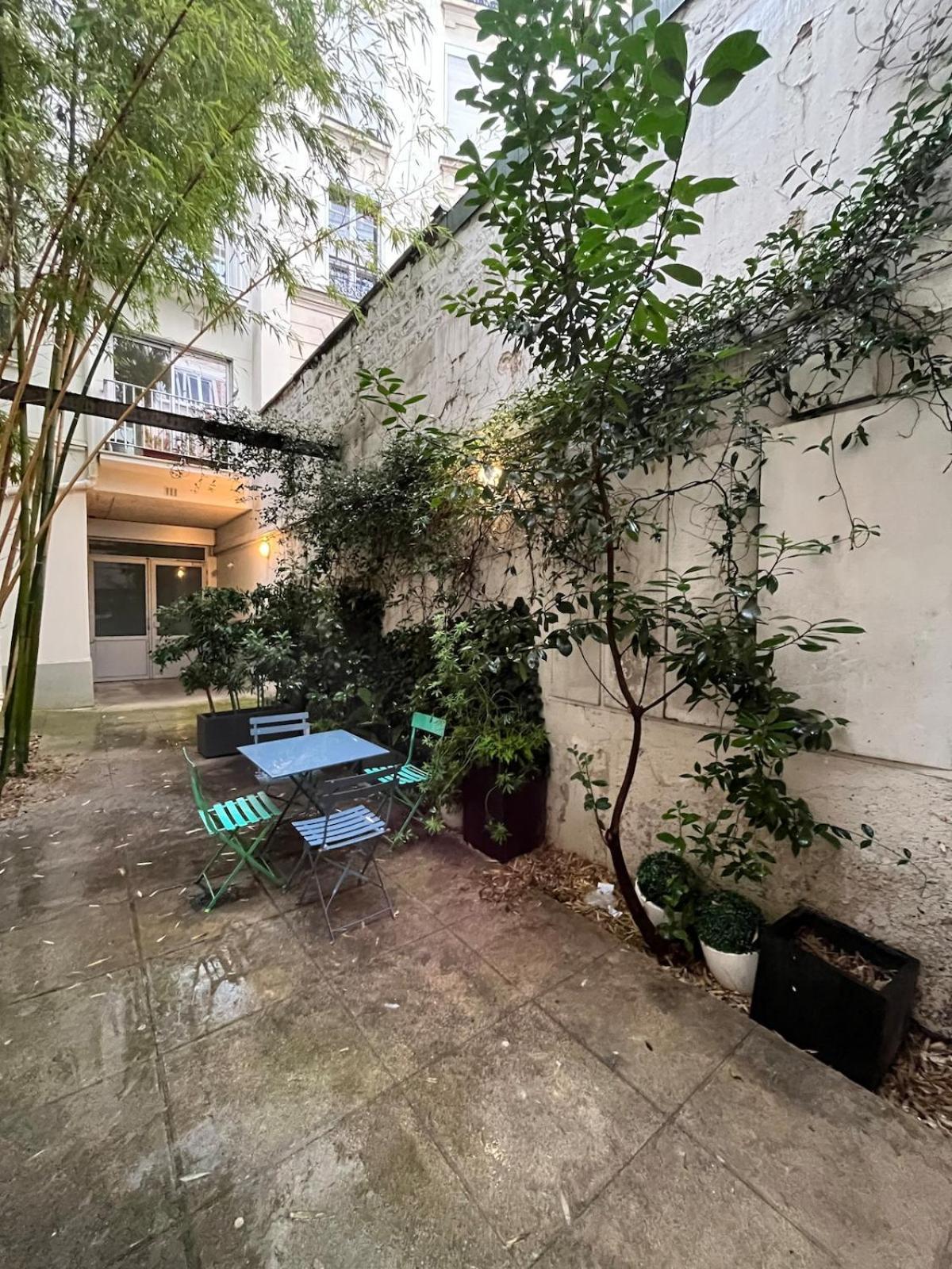 Berbere 13 People Place De La Nation Apartment