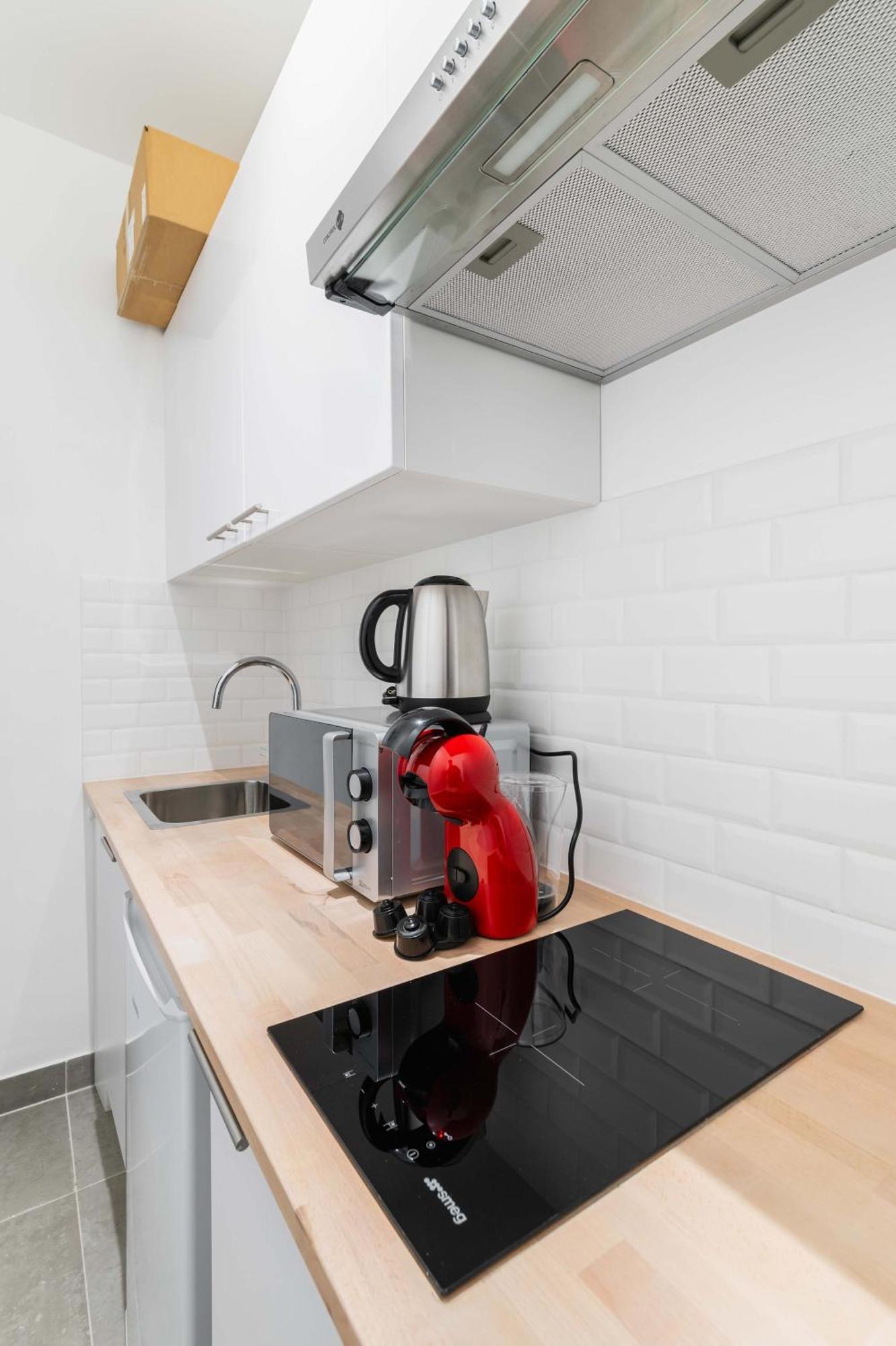 Elegant Sacre Coeur Metro Anvers - 18 -2p Apartment Paris