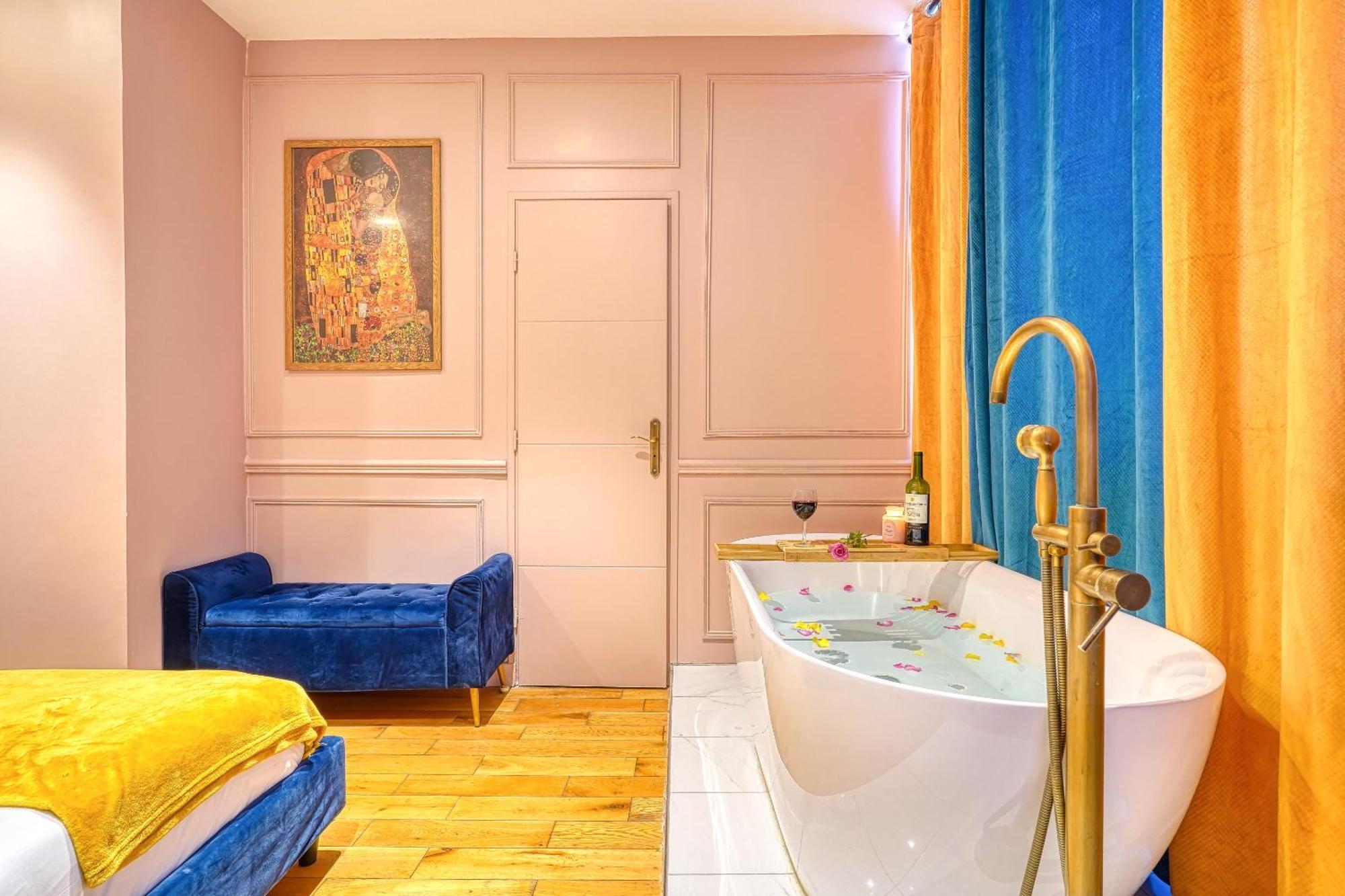 Royal Republique Appartement Paris