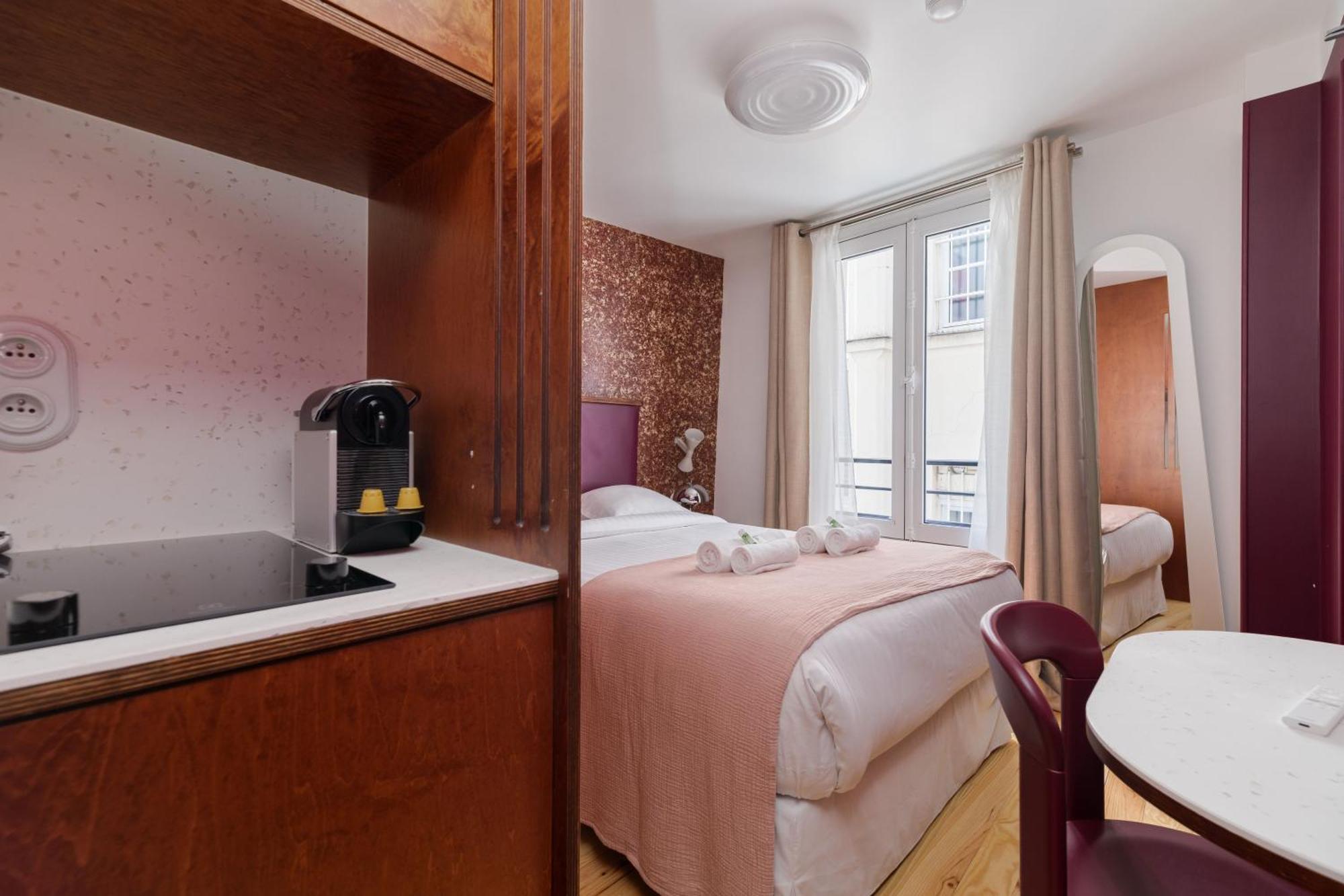 La Belle - Marais Apartment