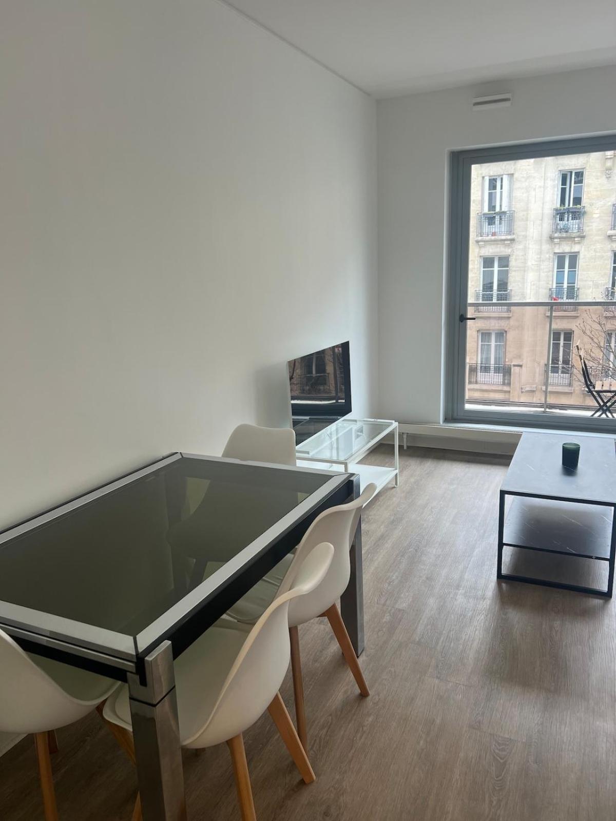 Apartment View Of Eiffel Tower 16th Arrondissement Trocadero With Terrasse Paris