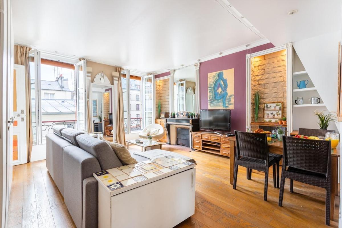 3p Baroque With Rooftop View Apartment