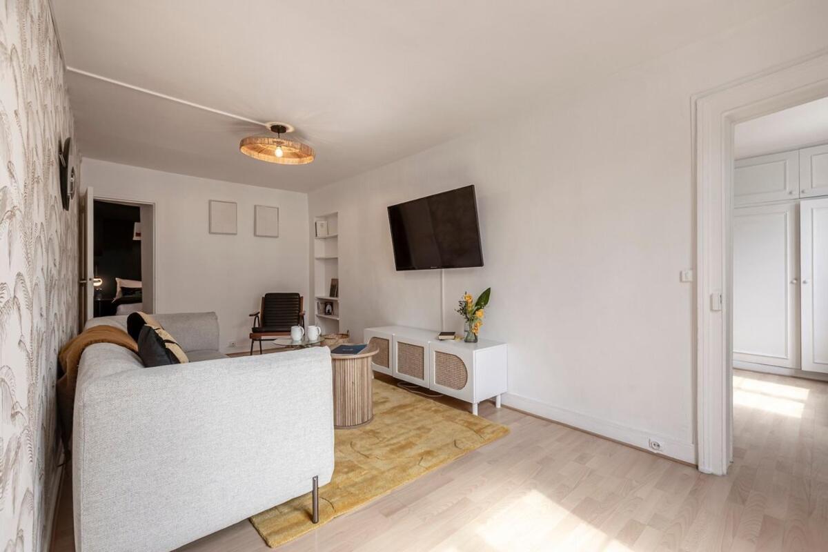 Apartment 52#opera#grands Boulevards#paris02 *