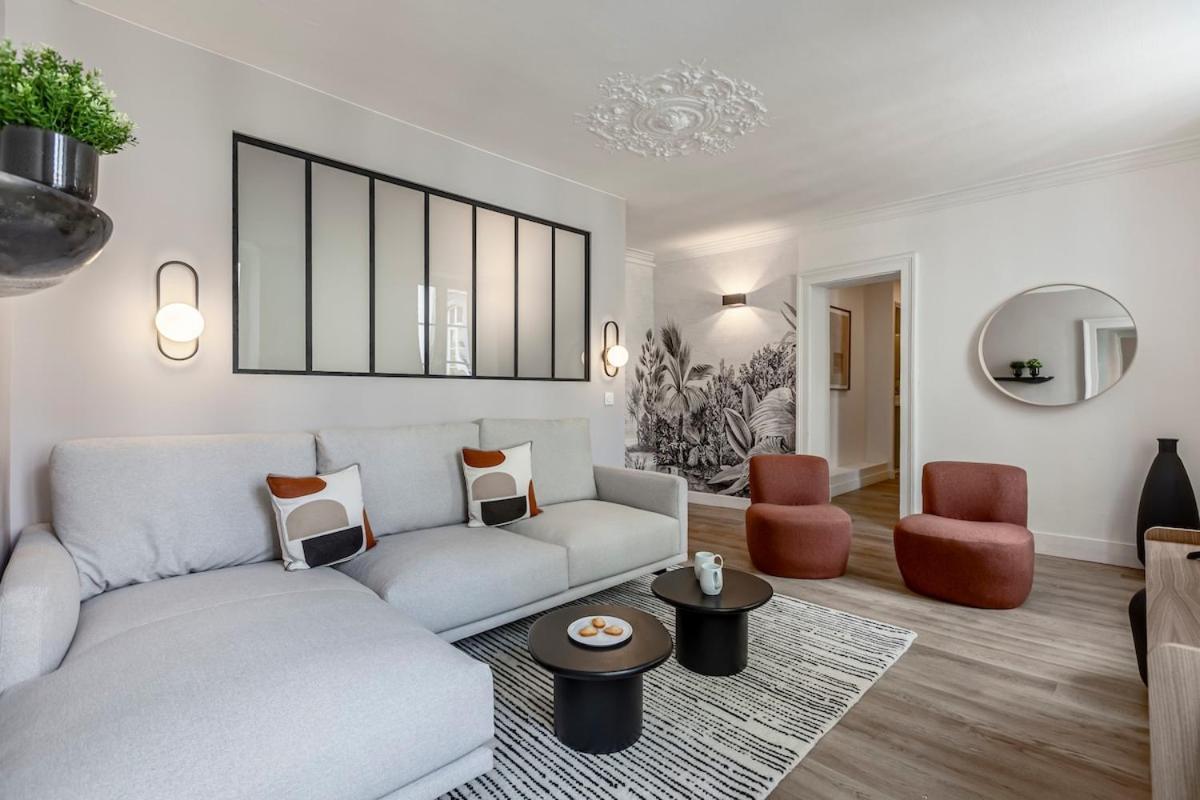 Appartement 43#opera # Grand Boulevards # 4bedrooms # 02 # Ac Paris