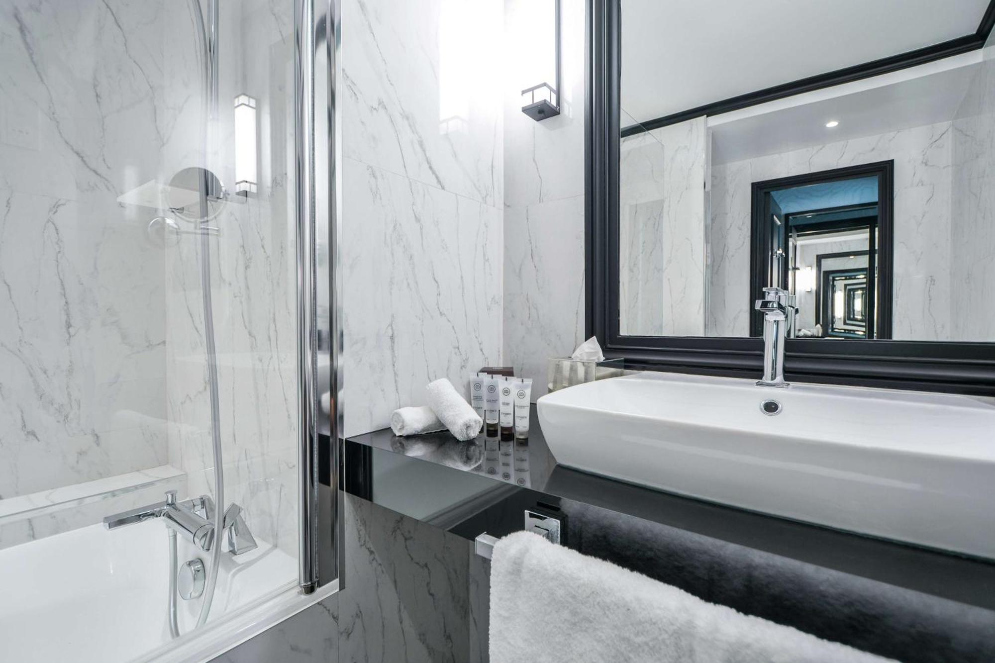 Hotel Maison Astor Paris, Curio Collection By Hilton