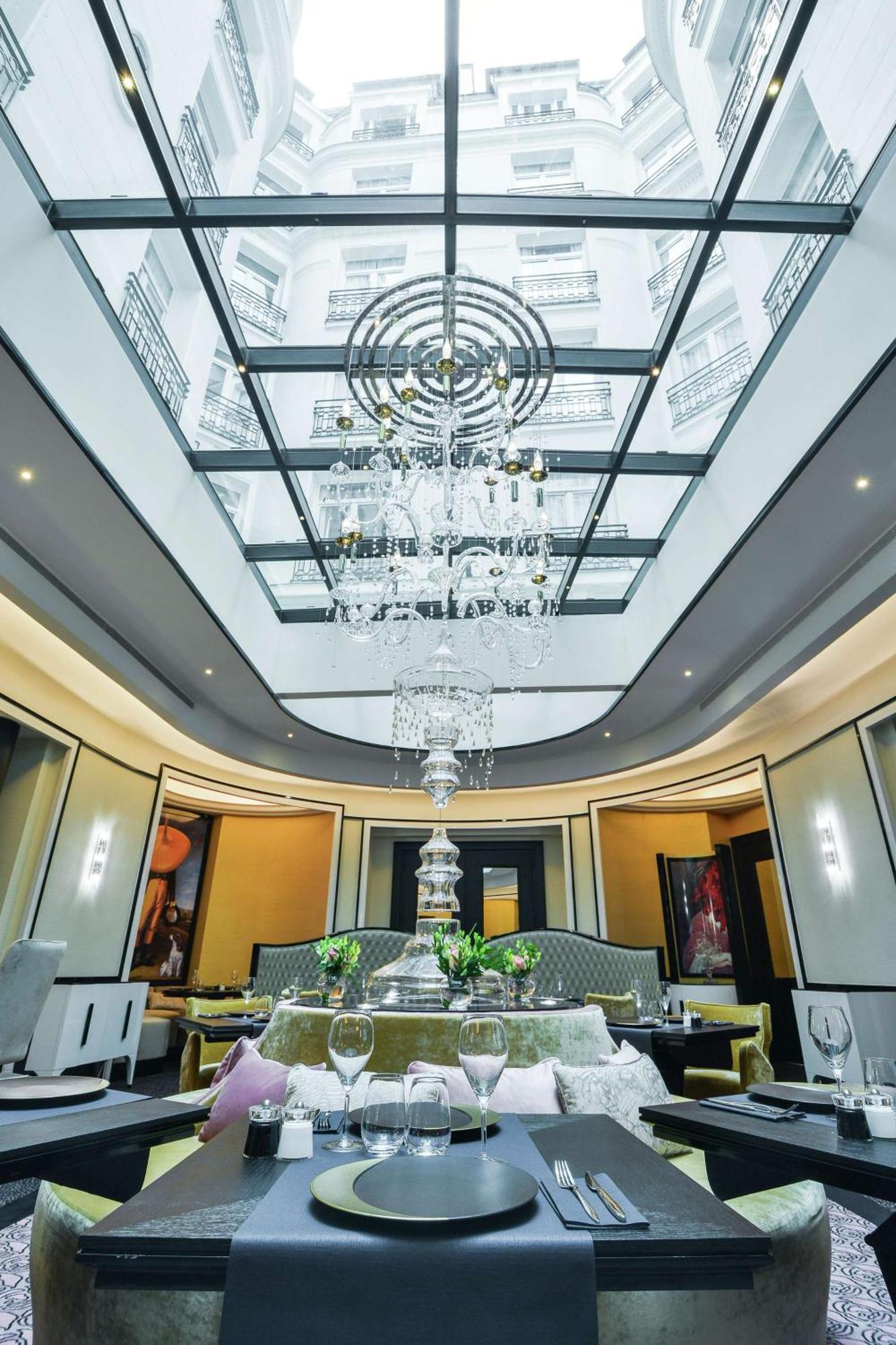 Maison Astor Paris, Curio Collection By Hilton
