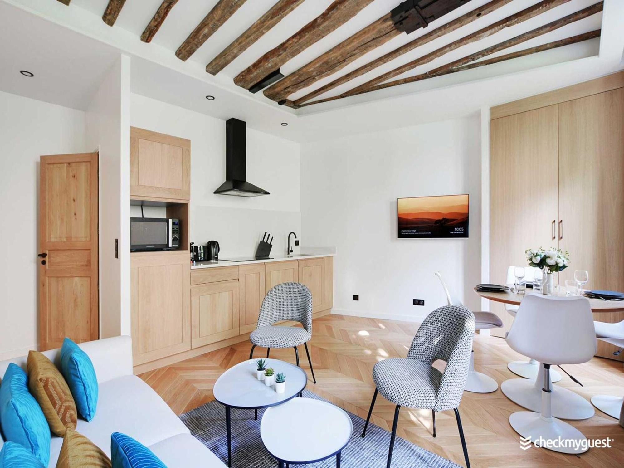 Magnificent - 1br 4p - Le Marais Apartment *