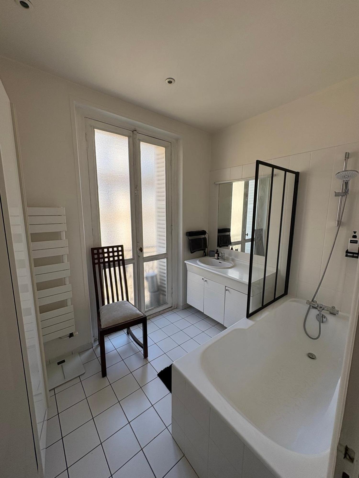 Apartment 140m2 Proche Des Champs Elysees Paris