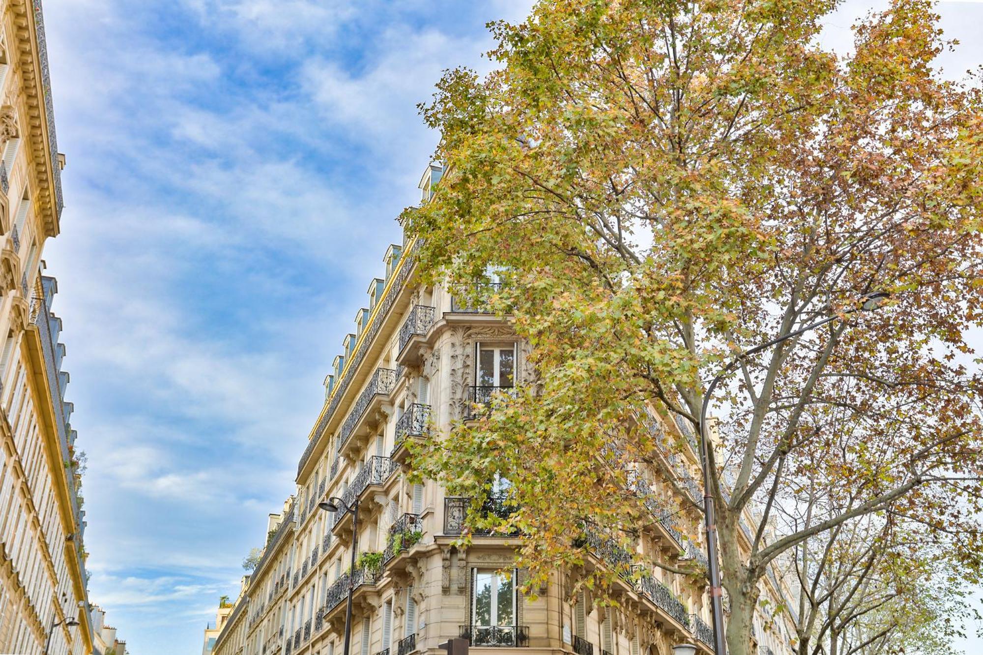 140m2 Proche Des Champs Elysees * Paris