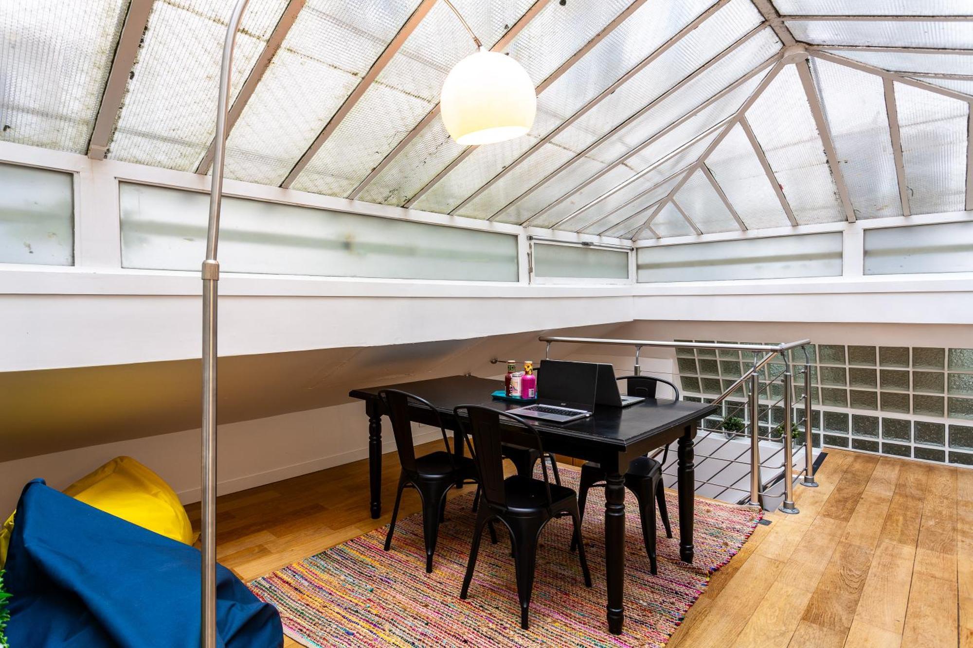 Loft Familial Au Coeur De Avec Clim, Arcade Et Baby-foot Proche Republique Et Canal St Martin Apartment Paris