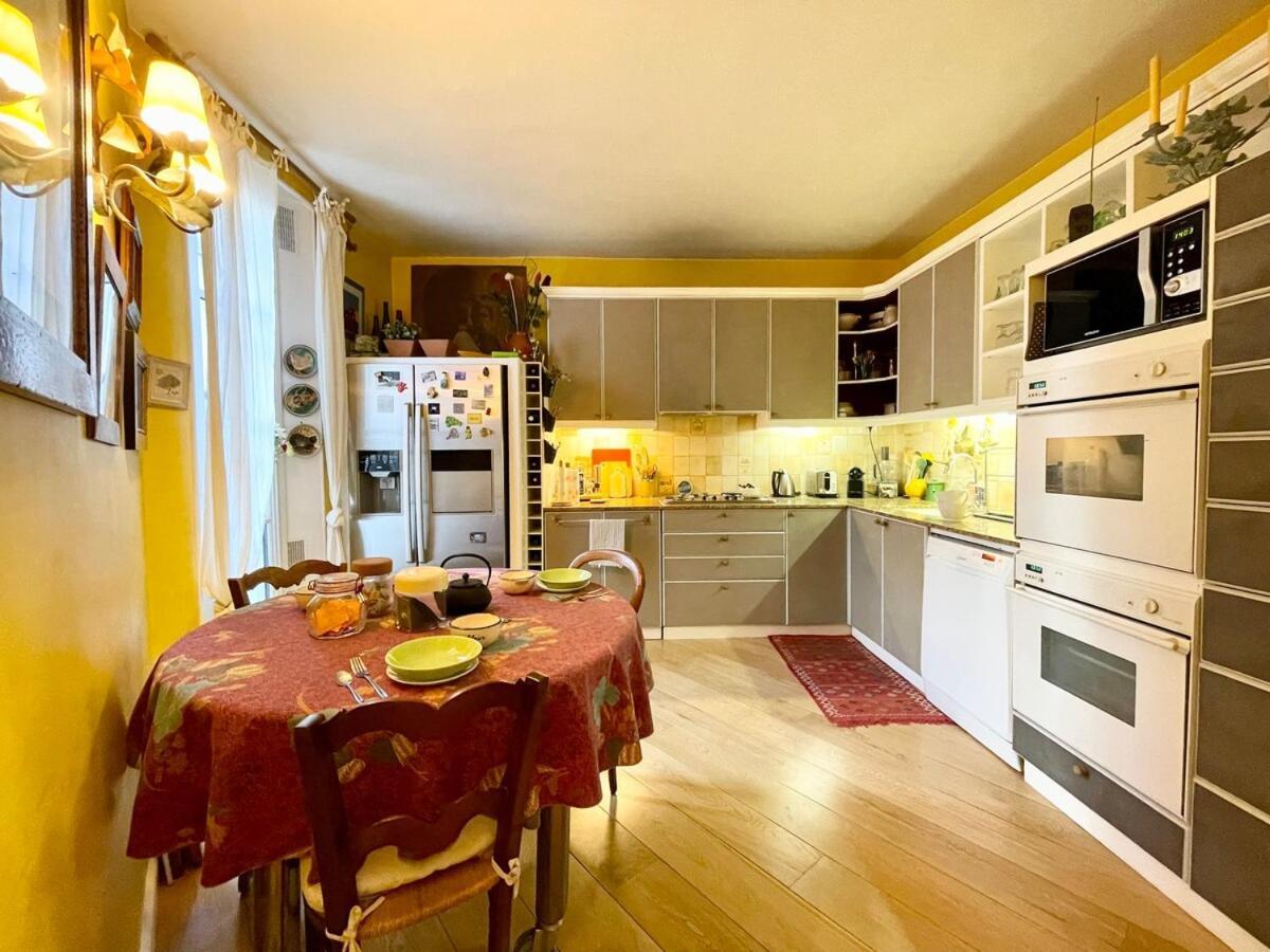 Magnifique Duplex 11e Arrondissement Apartment Paris