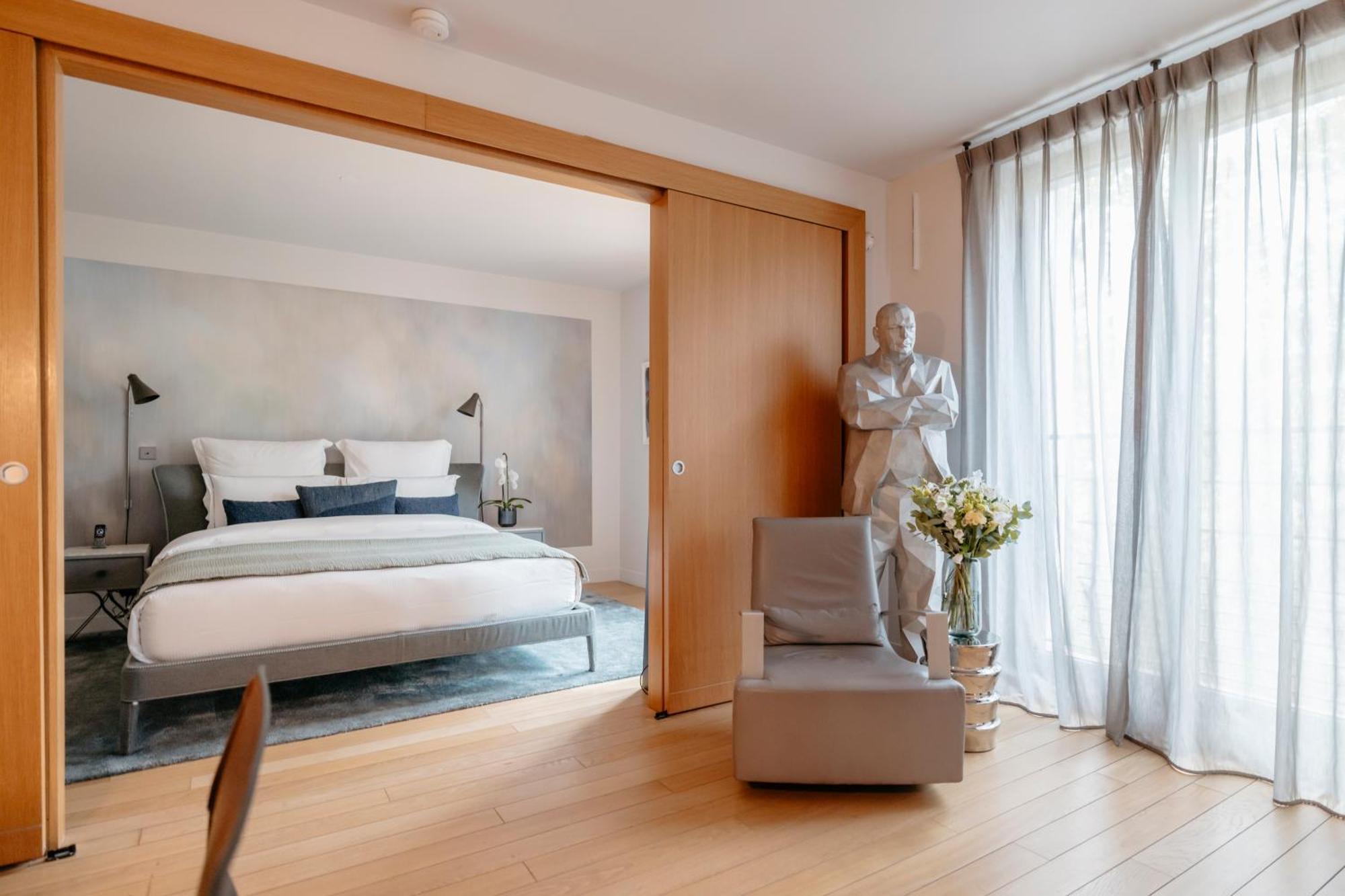 De Pourtales Appart hôtel Paris
