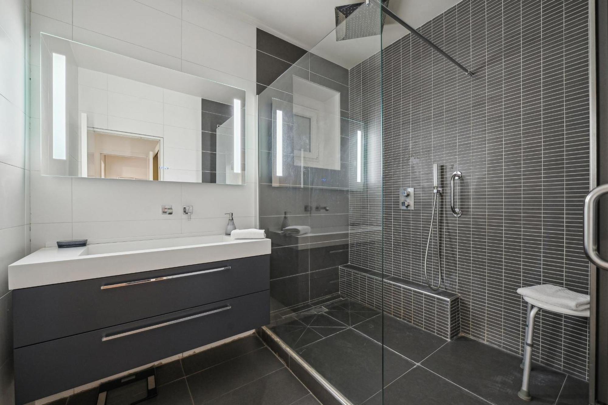 Apartment Branly - Franco Russe 1bdr B'your *