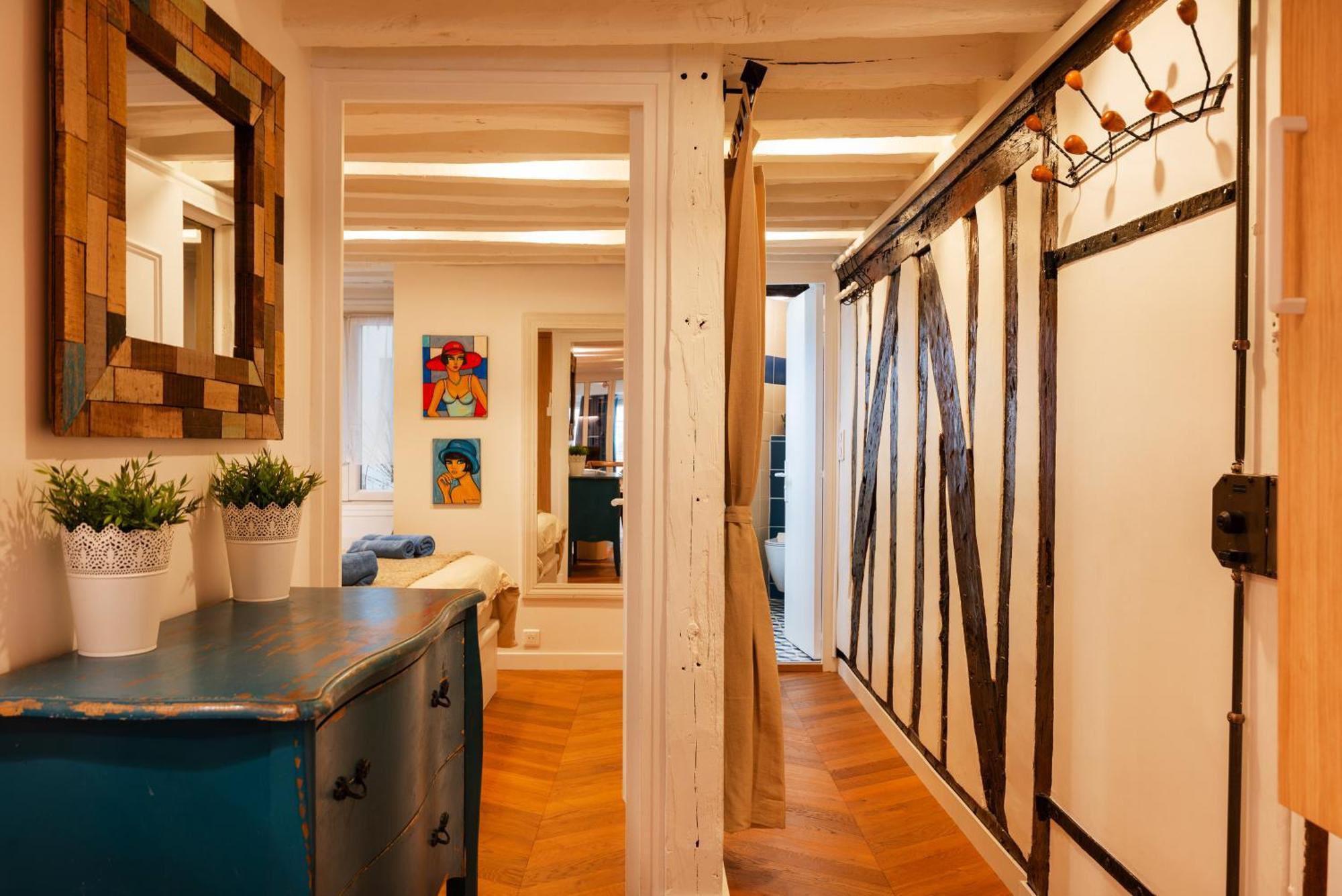 Apartment Champs Elysee Near President's Palace With And Ac