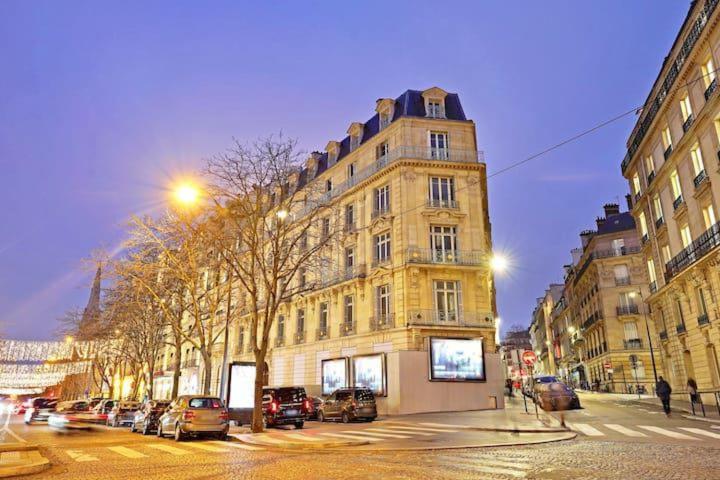 Luxury Montaigne *