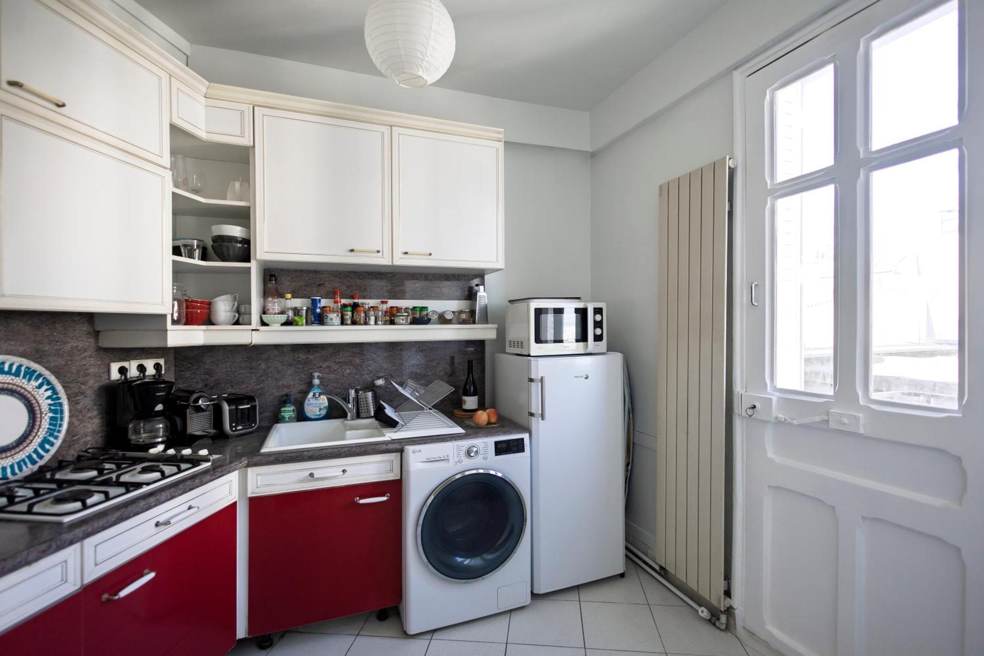 Lovely & Quiet A Montmartre Appartement *
