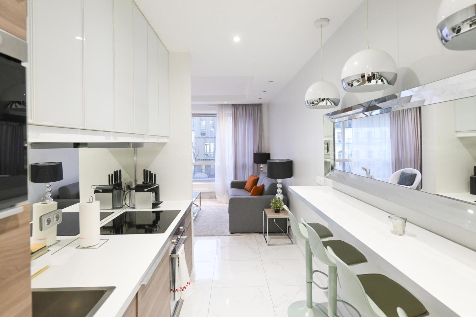 Modern & Peaceful 1bd By Champs-elysees With Ac Apartment *