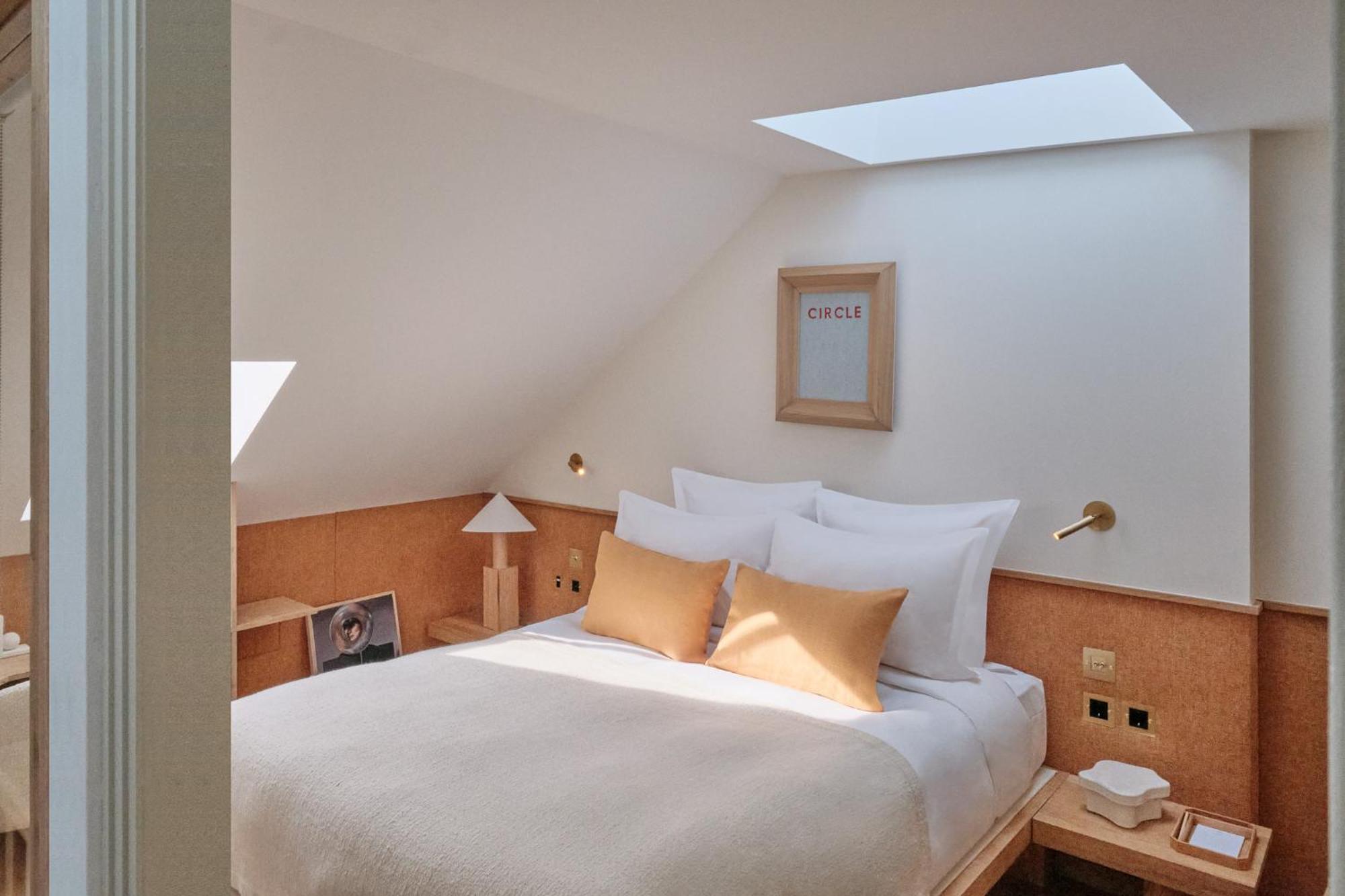 Elysee Montmartre Hotel Paris