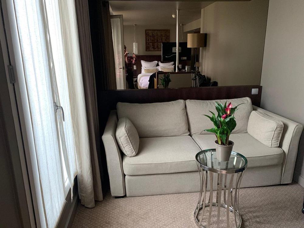 Aparthotel Louix Champs Elysees Paris