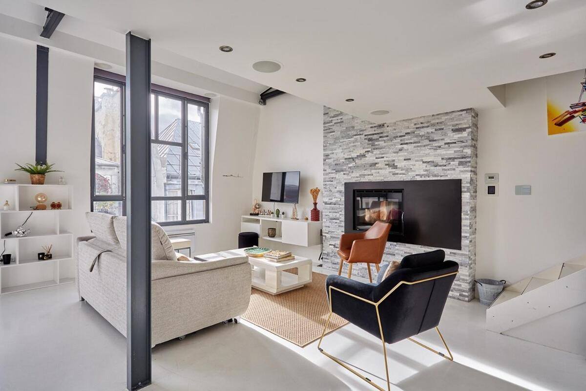 Duplex Center Of By Prestige *