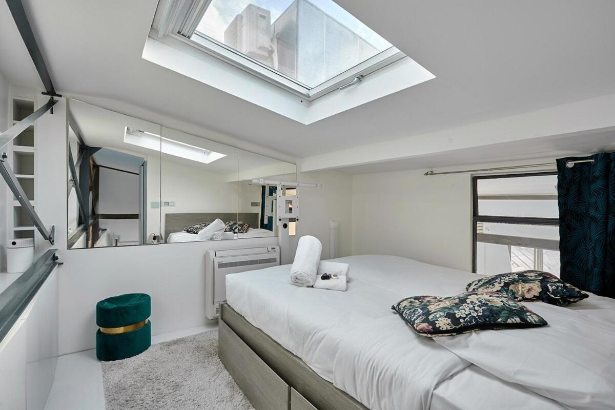 Duplex Center Of By Prestige Apartment