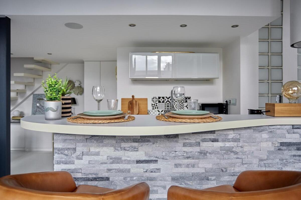 Duplex Center Of By Prestige *