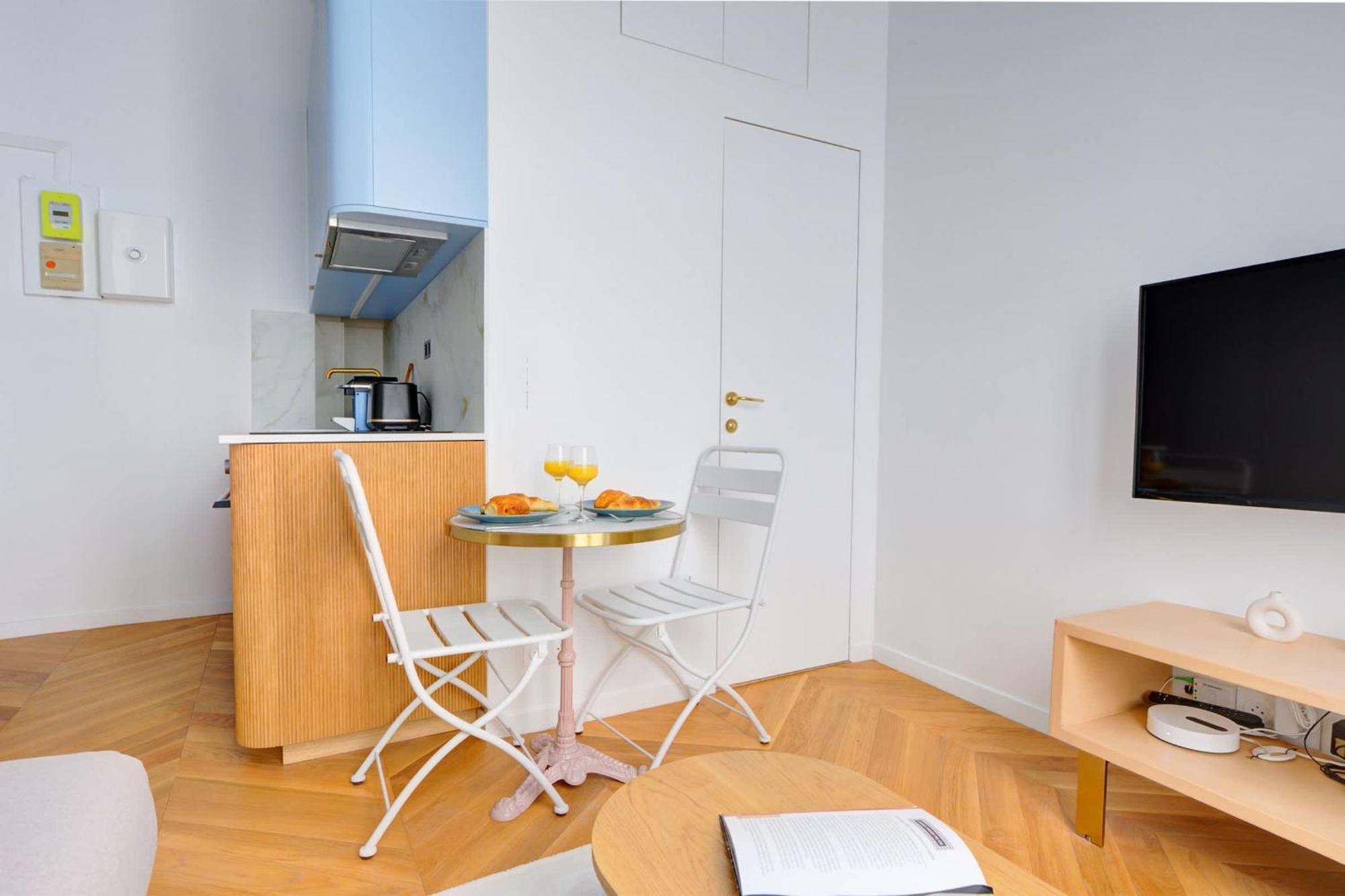 Bnbnova - Le Marais & Notre-dame Apartment