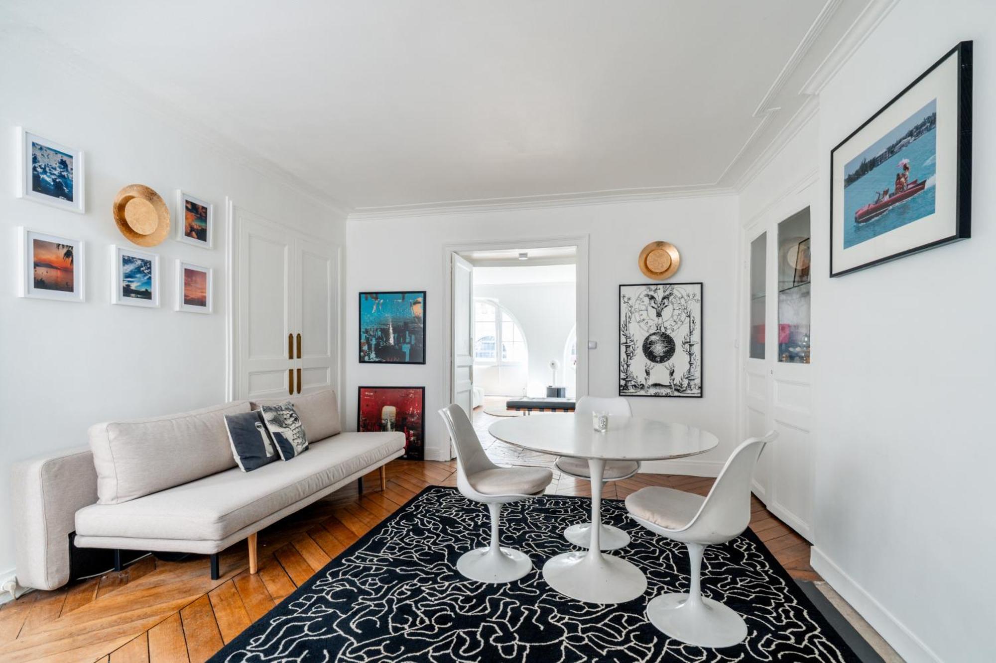 Elegance Vendome & Tuileries Apartment Paris