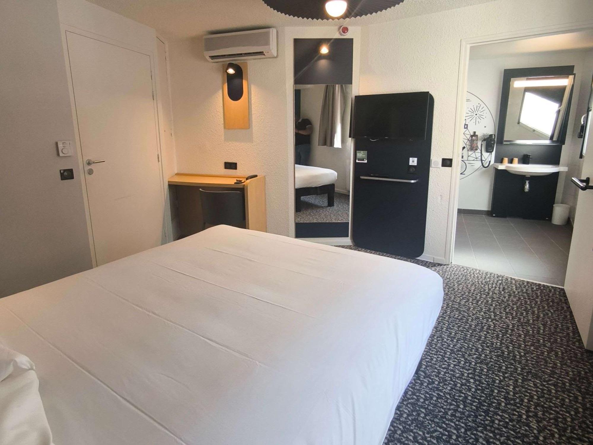Hotel Ibis Brancion Parc Des Expositions 15eme 3*