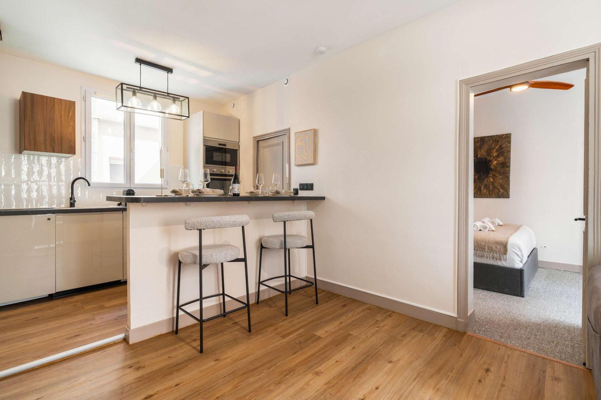 Apartment Family In *